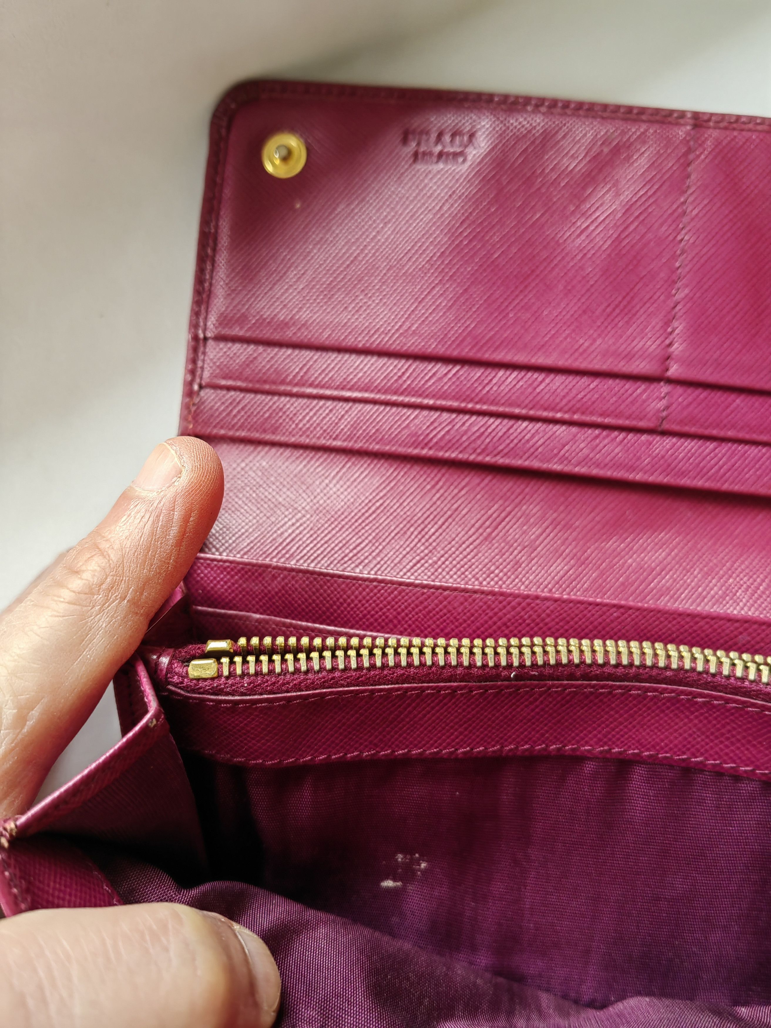 Prada Authentic Prada Wallet Saffiano Long Logo Magenta Size ONE SIZE - 9 Thumbnail