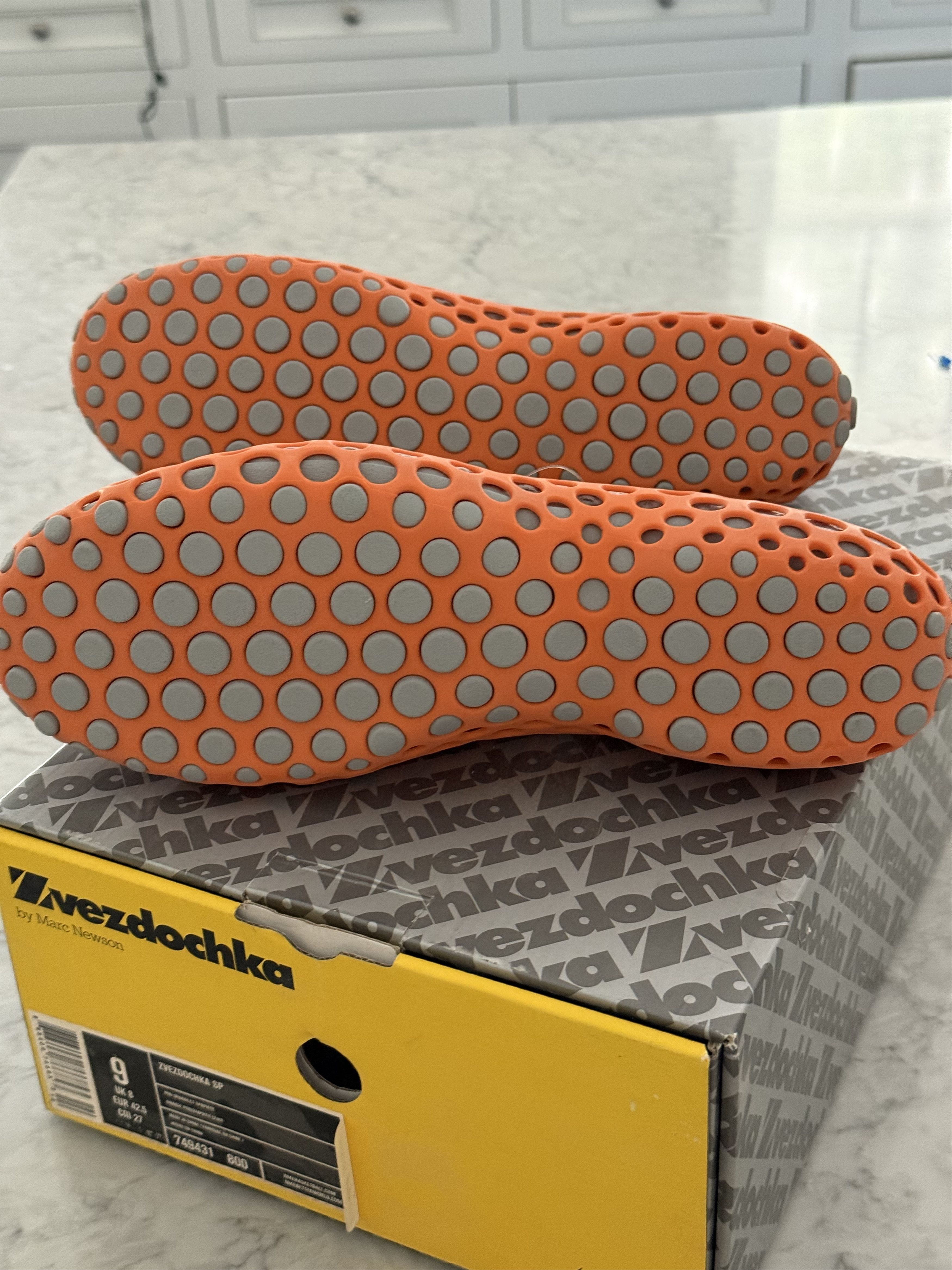 Marc Newson Zvezdochka Size US 9 / EU 42 - 3 Thumbnail