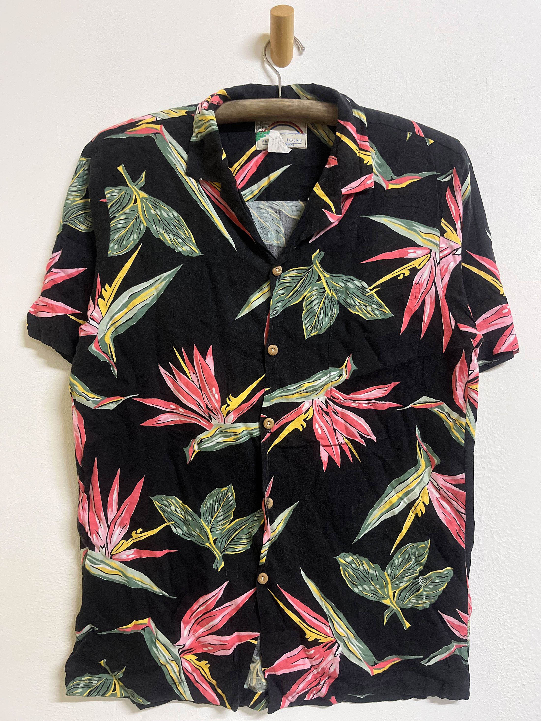 Paradise Found Open Collared Short Sleeve Hawaii Hawaiian Full Print Size US M / EU 48-50 / 2 - 1 Thumbnail