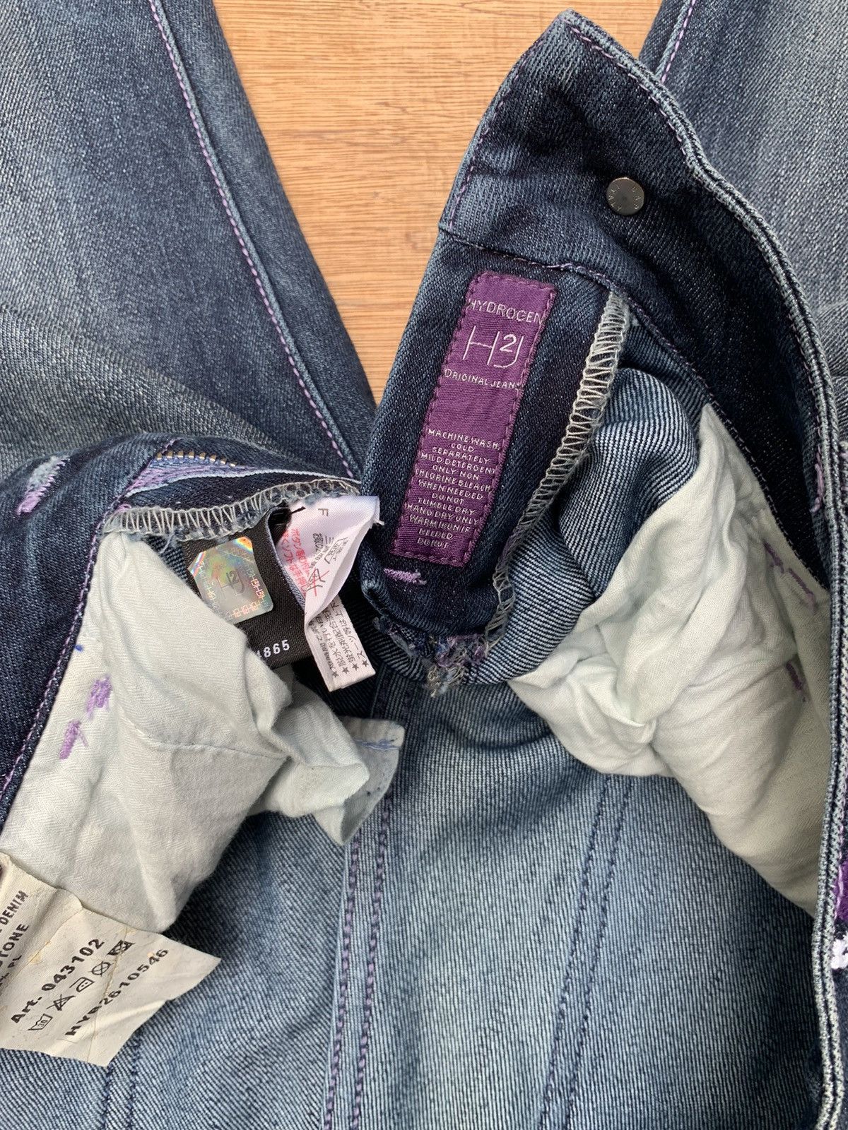 HYDROGEN Rare..Hydrogen Hibiscus Flower Embroidered Streching Jeans Size 29" - 24 Thumbnail