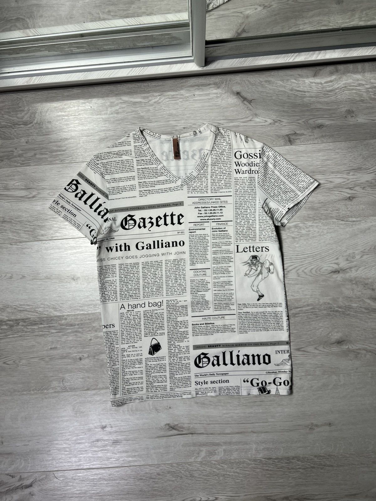 John Galliano Black Gazette Print Logo T-Shirt Made In Italy