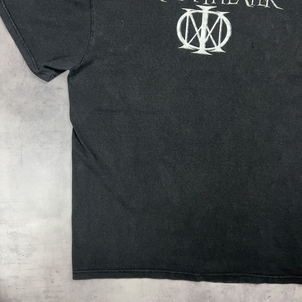 Band Tees Rare! Vintage Dream Theater Train Of Thought Big Logo Tee Size US M / EU 48-50 / 2 - 11 Thumbnail
