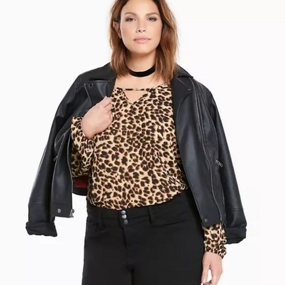 Torrid Torrid Animal Leopard Print Long Sleeve Keyhole Neck Blouse Size XXL / US 16-18 / IT 52-54 - 2 Thumbnail