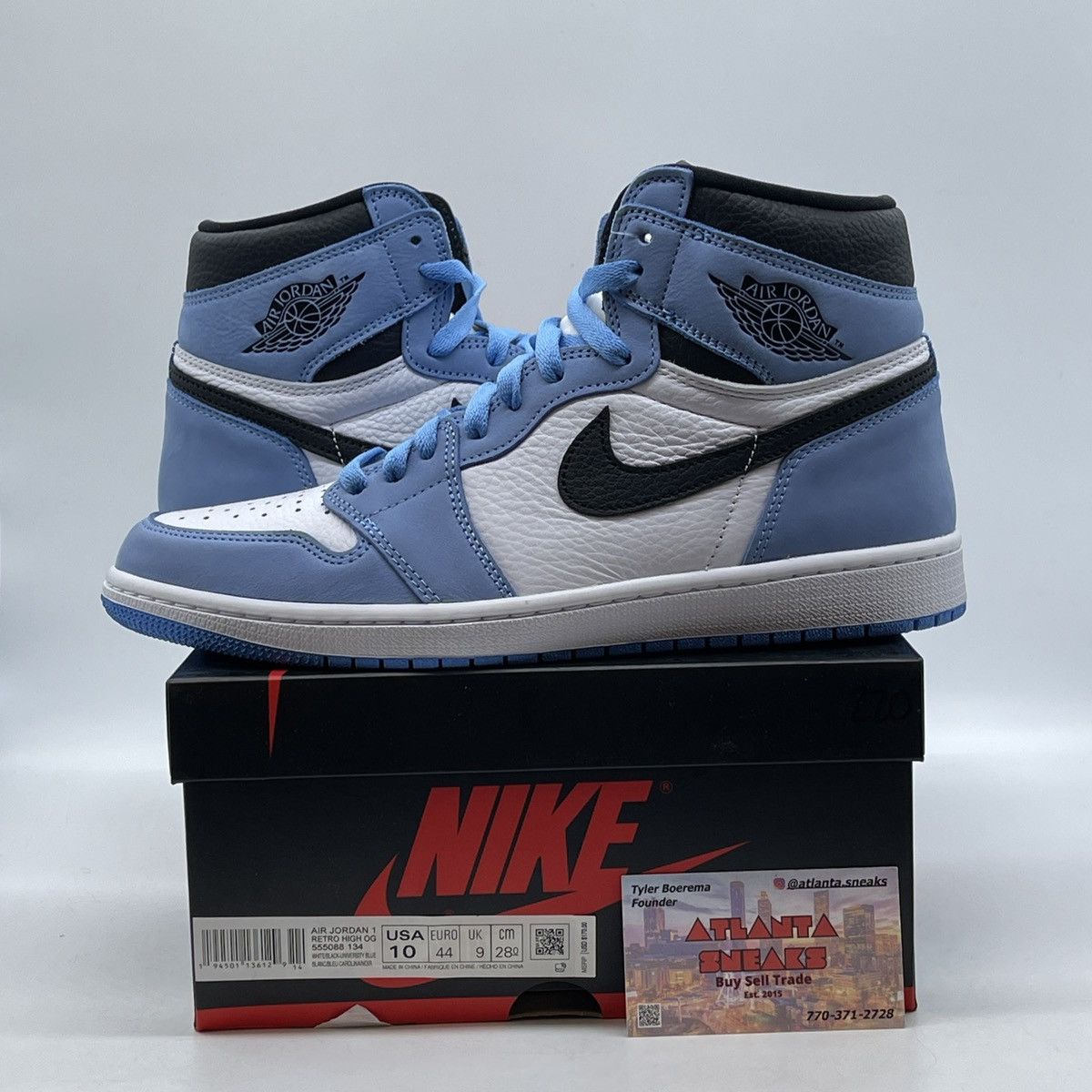 Nike Air Jordan 1 high university blue Size US 10 / EU 43 - 1 Thumbnail