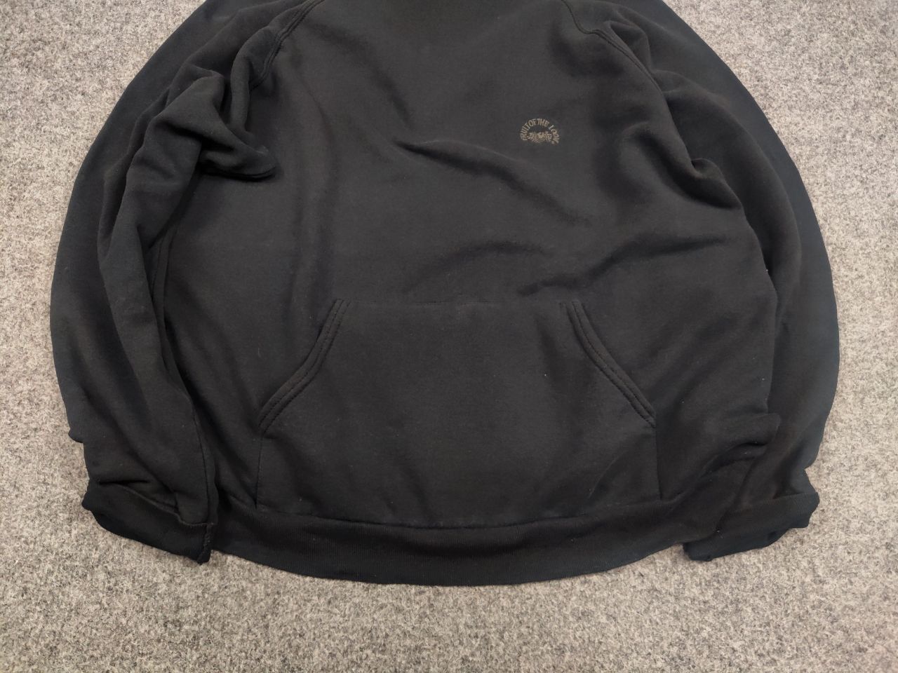 Fruit Of The Loom Vintage 90's fruit of the loom Black Faded Hoodie USA Style Size US L / EU 52-54 / 3 - 5 Thumbnail