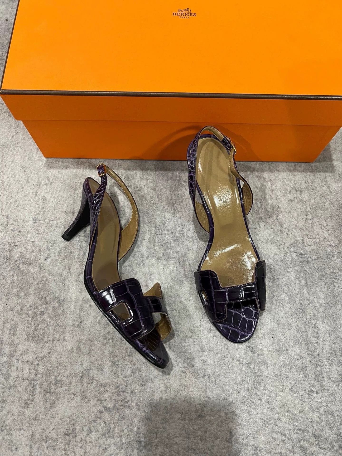 Hermes Hermes Purple Crocodile Heeled H Sandals Size US 7 / EU 40 - 1 Thumbnail
