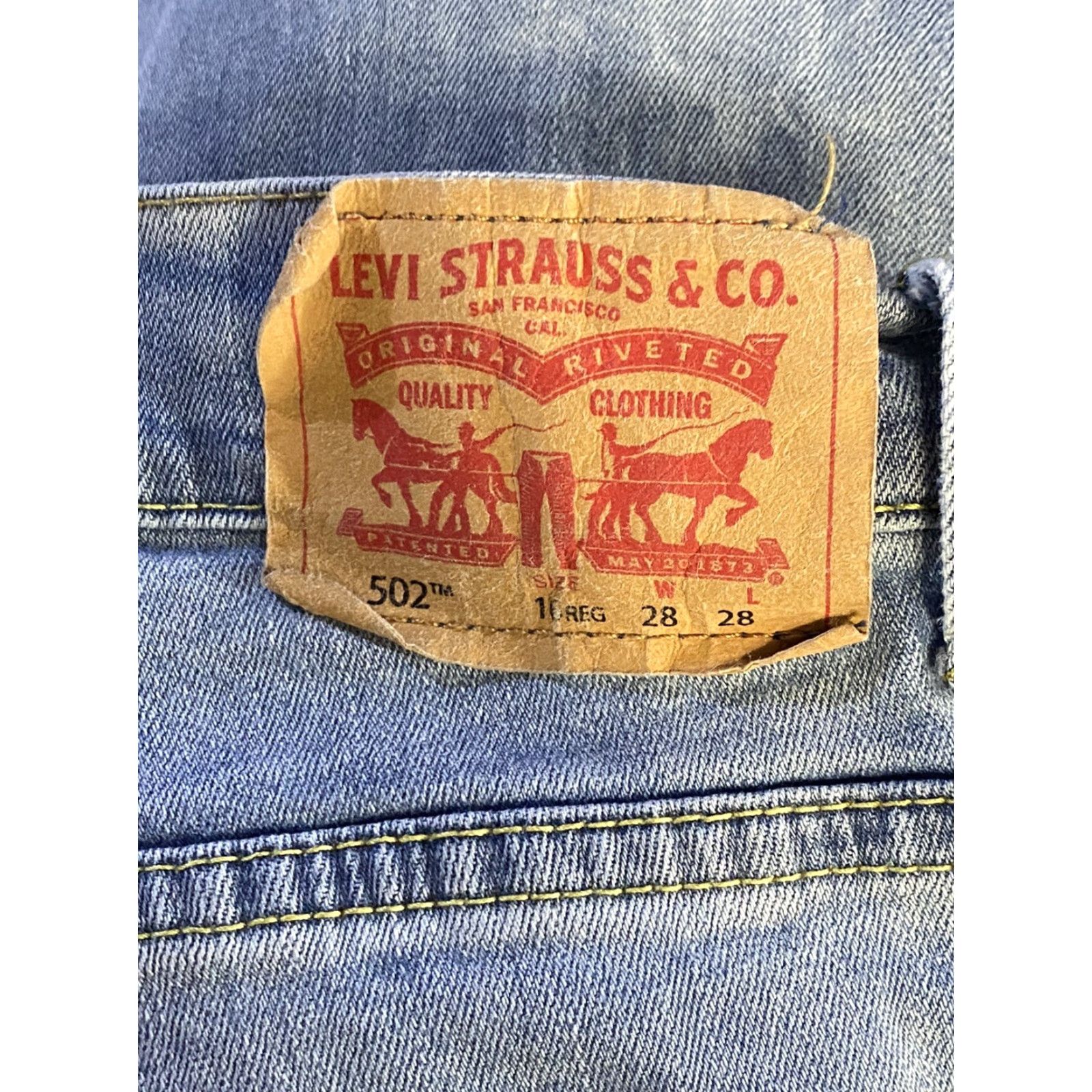 Levi's Levi's 502 Jeans Boys Regular Taper Medium Wash Blue Denim 28x28 Size 16 Reg 28in Inseam 5-Pocket Distressed Slimming Belt Loops VINTAGE No Size US 28 / EU 44 - 5 Thumbnail