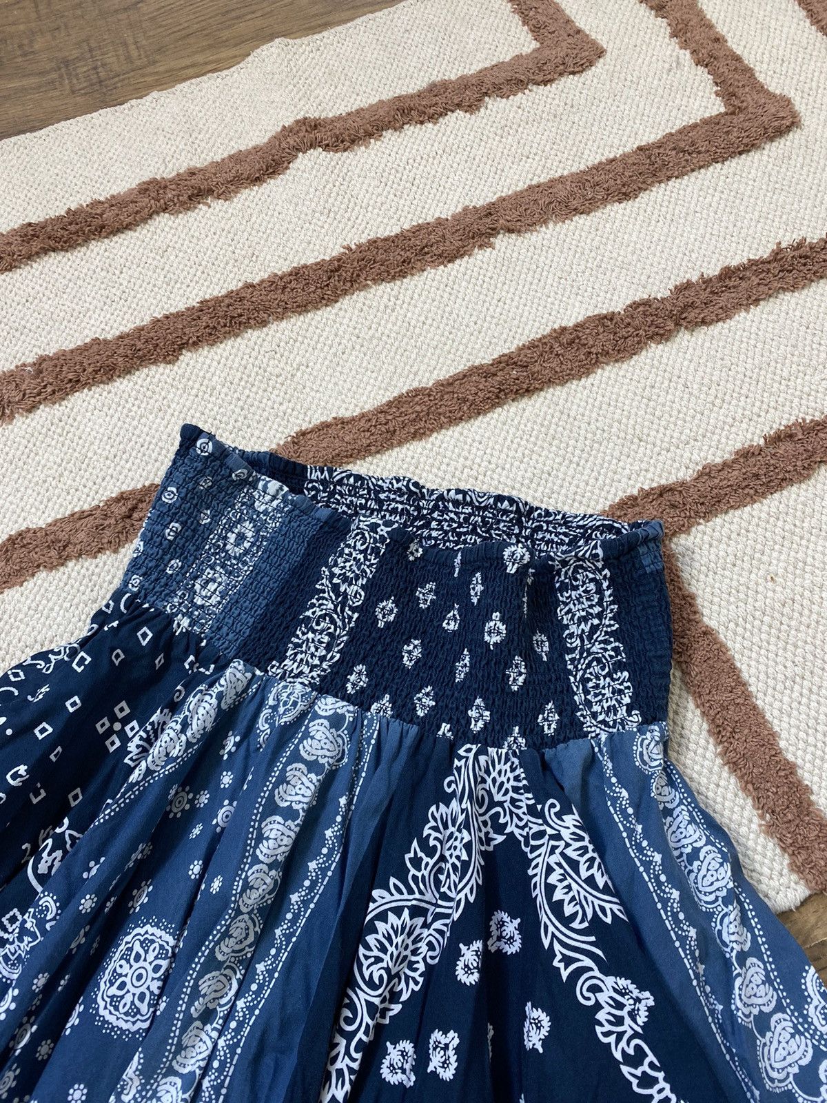 Vintage AVANT GARDE BANDANA MIDI SKIRT Size 27" / US 4 / IT 40 - 3 Thumbnail