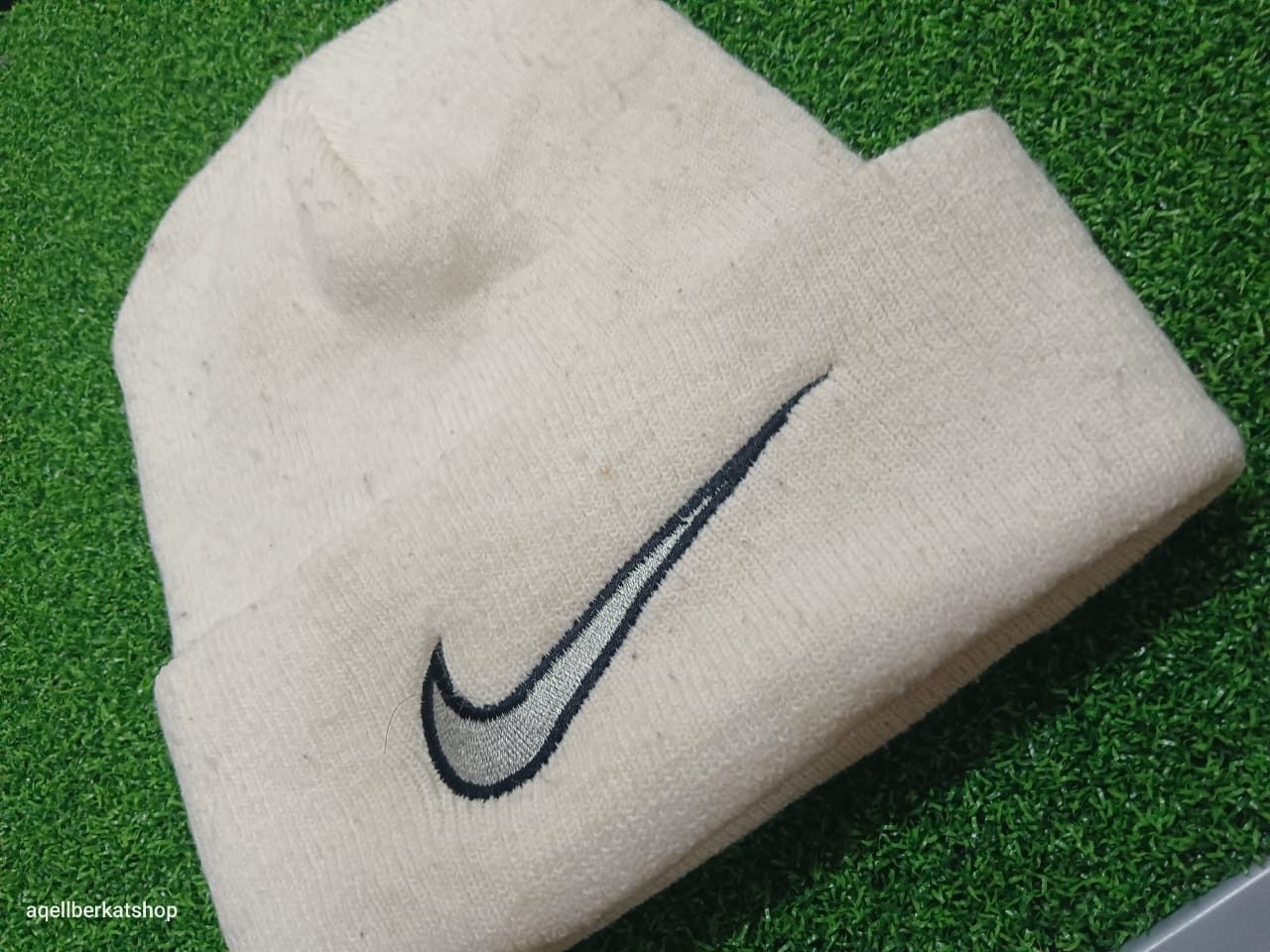 Nike VTG 80S NIKE SWOOSH Taiwan ROC Embroidered Logo Size ONE SIZE - 4 Thumbnail