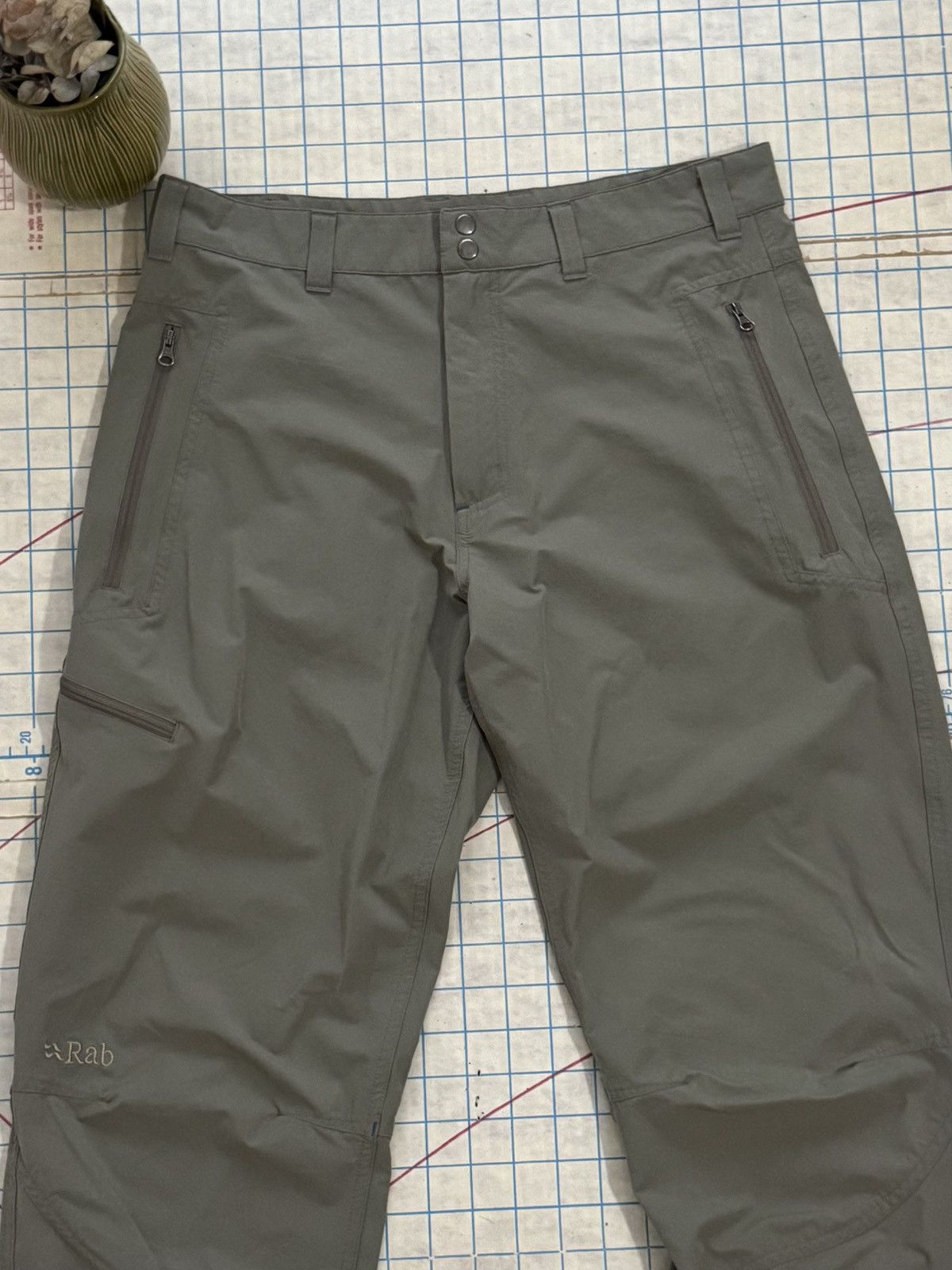 Rab RAB Hiking Pants Beige/Tan Size 30 Mens Rab Trekking Size US 30 / EU 46 - 4 Thumbnail