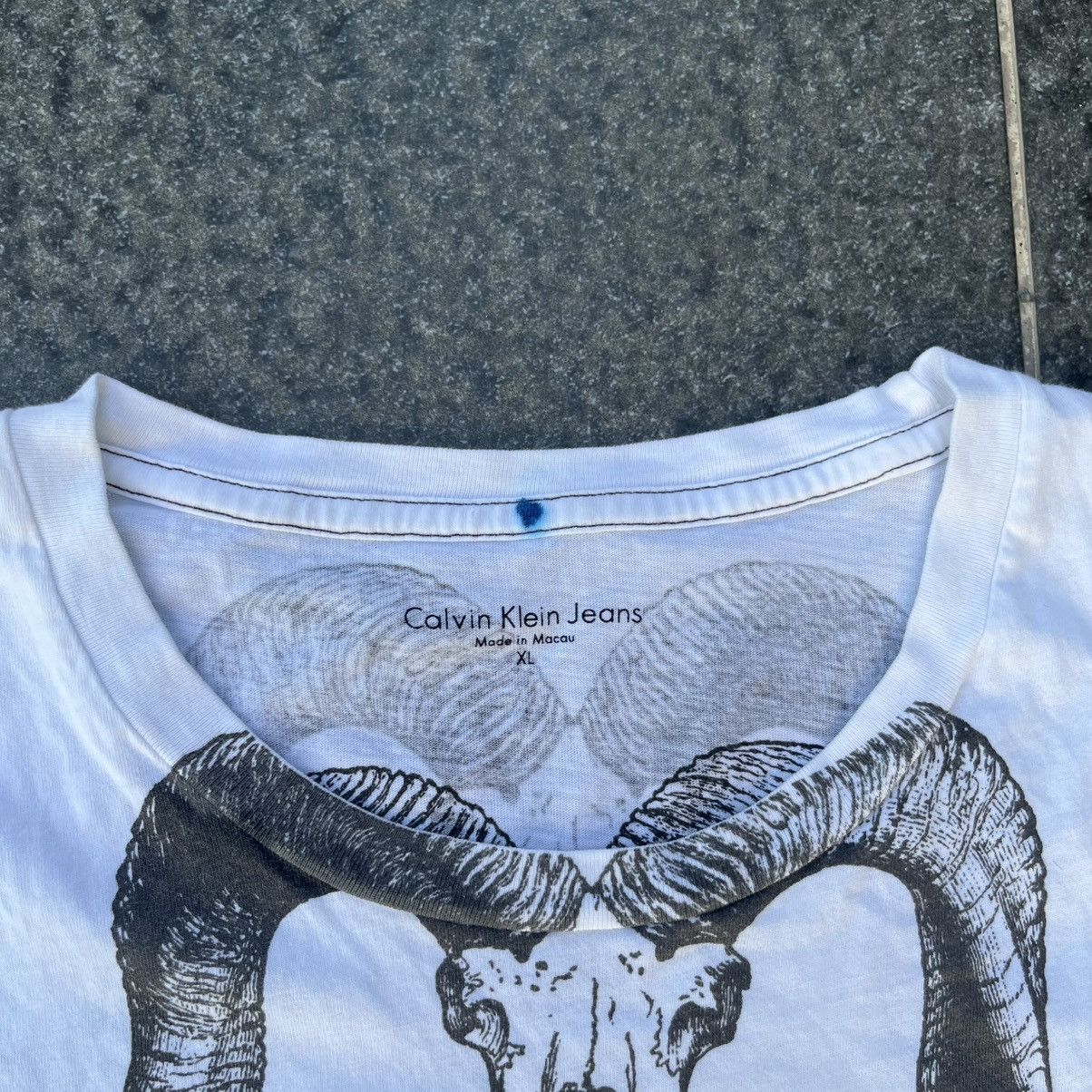 Calvin Klein × If Six Was Nine × Japanese Brand Calvin Klein Jeans Skull Animal White Tee Size US XL / EU 56 / 4 - 5 Thumbnail