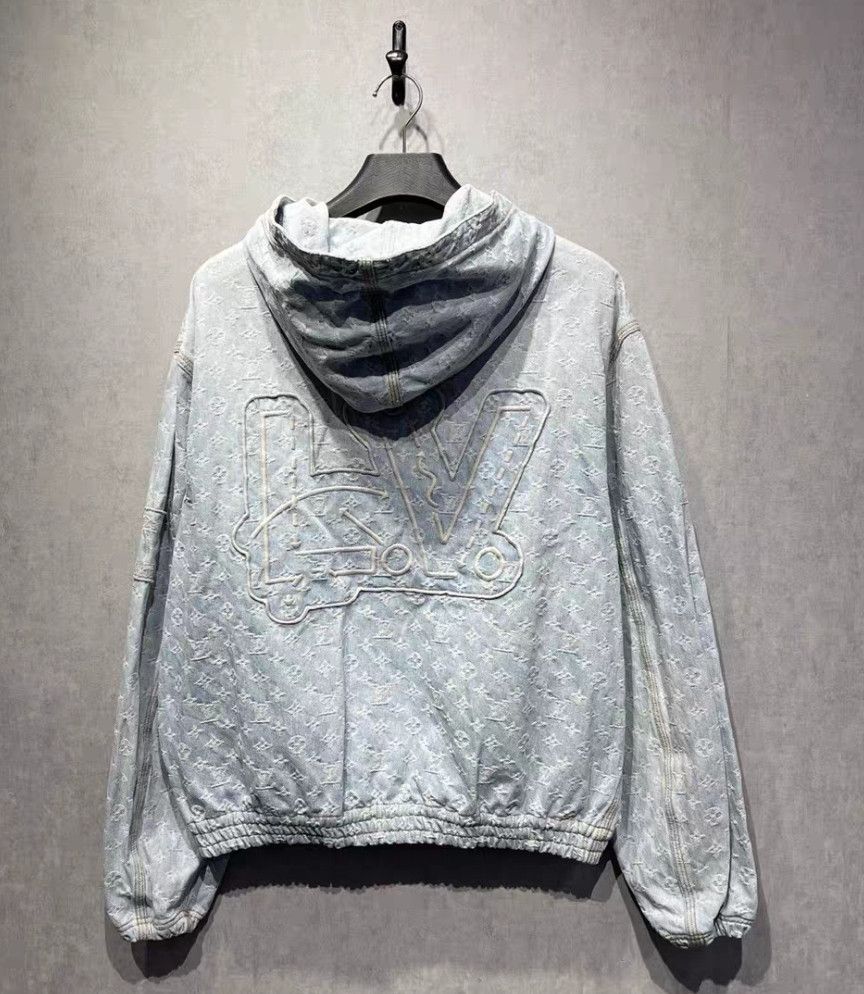 Louis Vuitton Louis Vuitton NBA co-branded full-print hooded denim jacke Size US XL / EU 56 / 4 - 2 Thumbnail