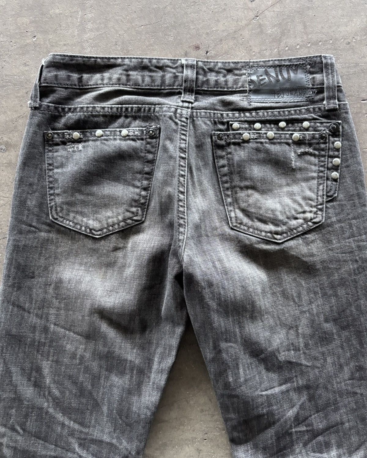 If Six Was Nine × KMRii × Le Grande Bleu (L.G.B.) Tbj Jeans Mud Wash Black Denim Jeans Size US 30 / EU 46 - 6 Thumbnail