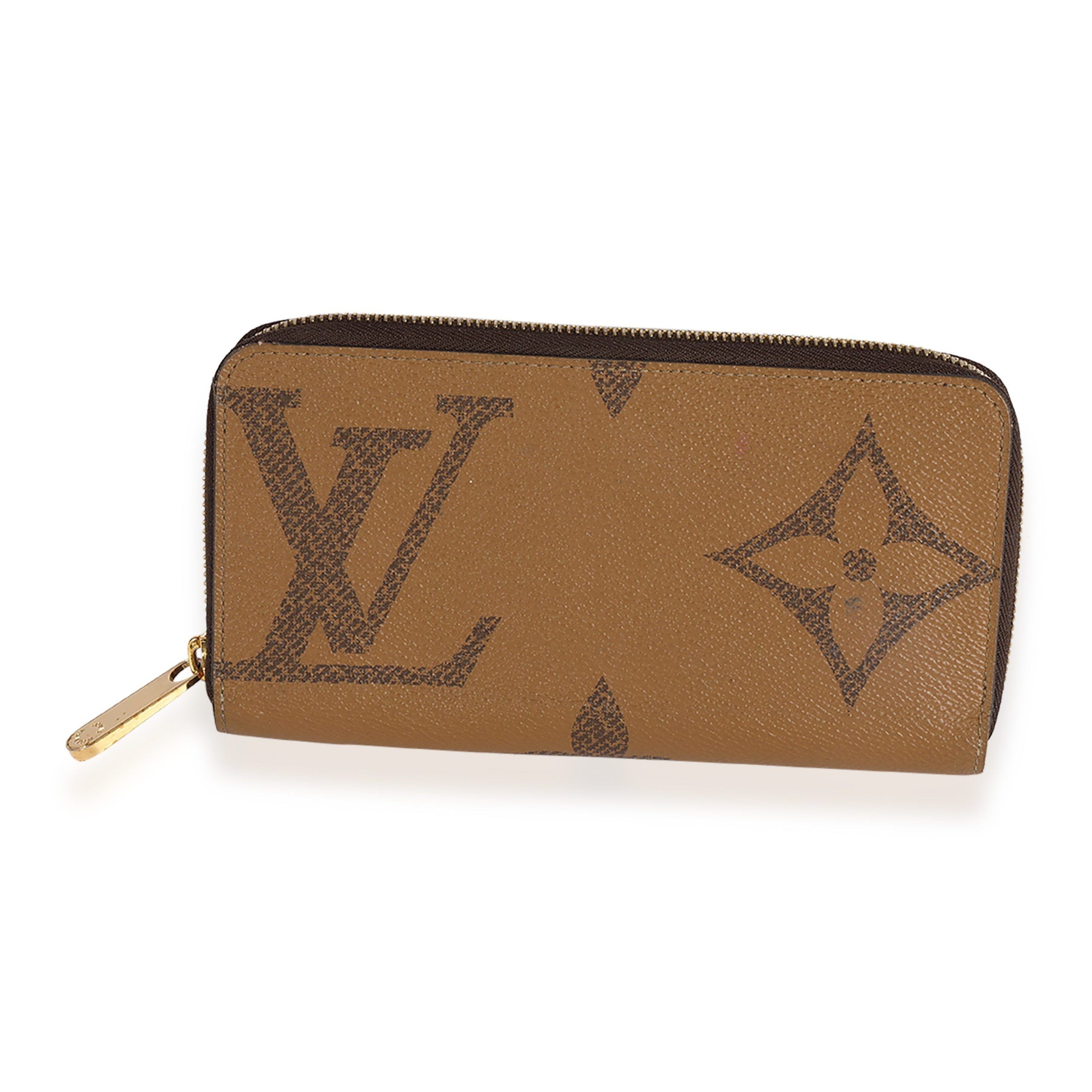 Louis Vuitton Louis Vuitton Monogram Giant Zippy Wallet Size ONE SIZE - 1 Thumbnail