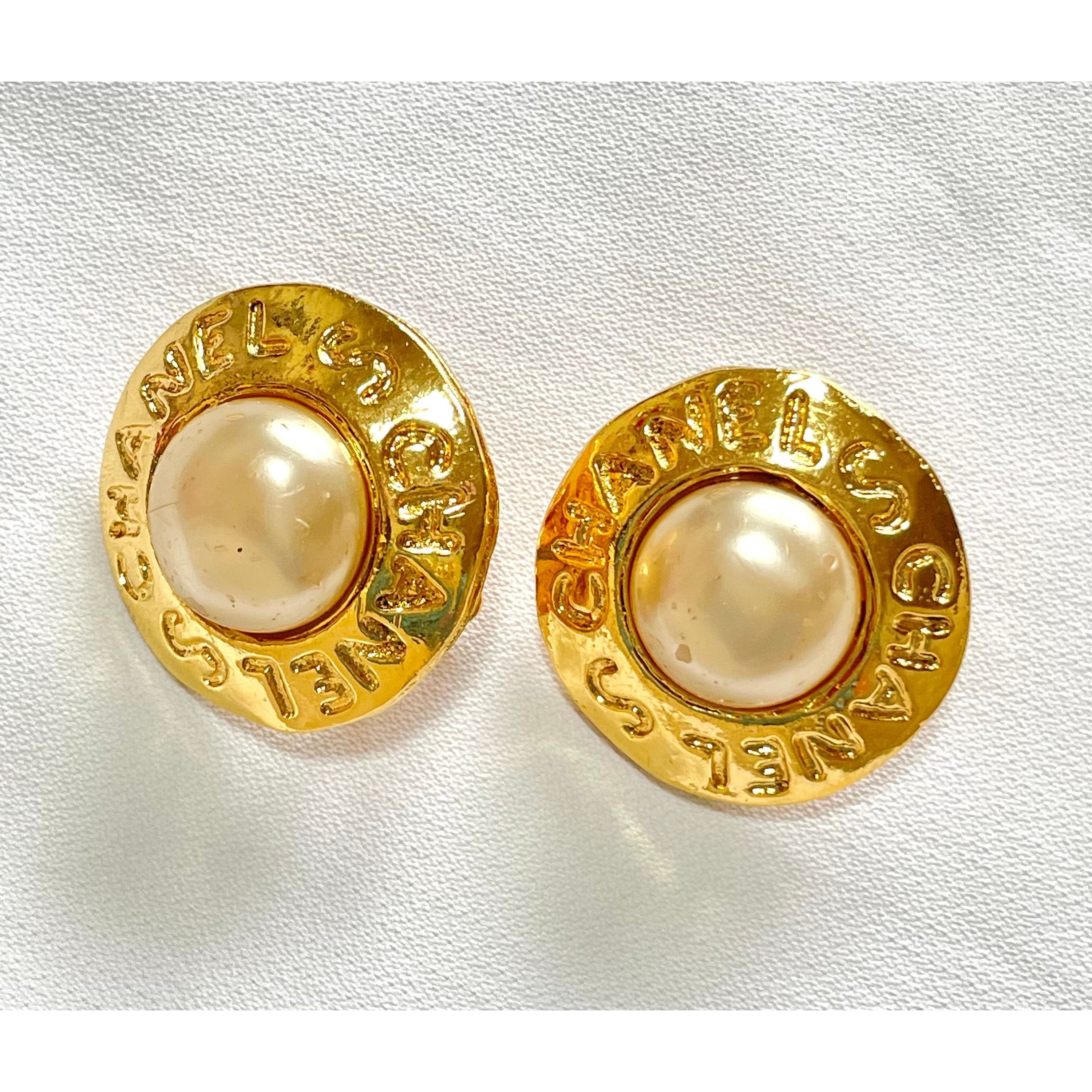 Chanel Vintage CHANEL golden round shape faux pearl earrings Size ONE SIZE - 6 Thumbnail