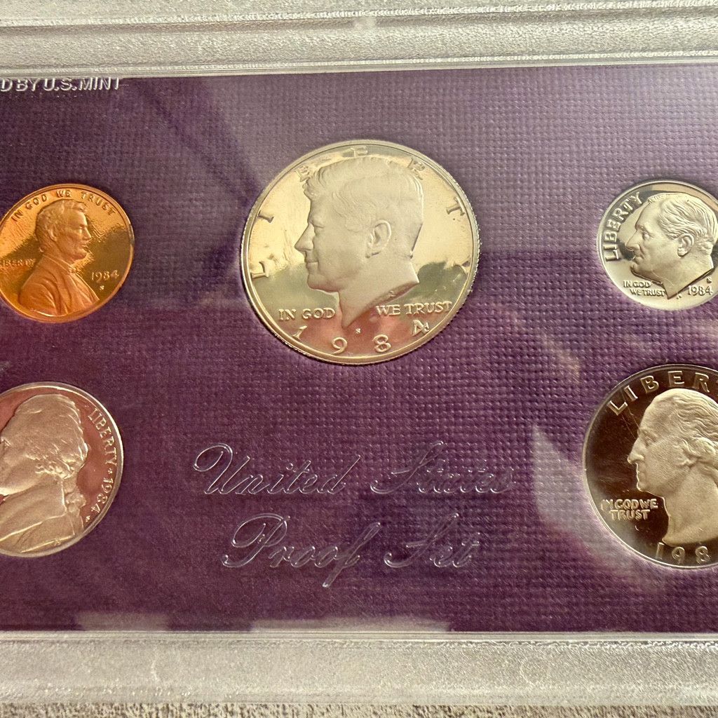 WISDOM Pair 1983 & 1984 U.S. Proof Sets Size 26 - 6 Thumbnail