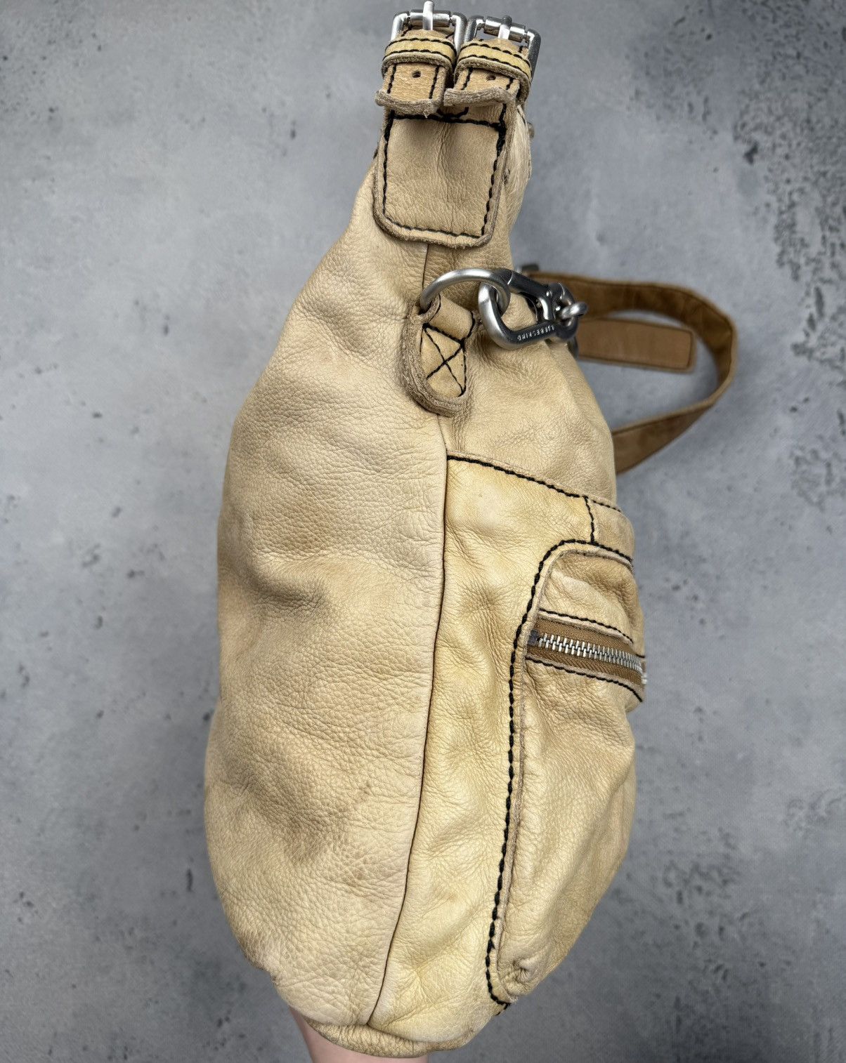 LIEBESKIND BERLIN Liebeskind Berlin Tan Leather Slouchy Crossbody Shoulder Bag Size ONE SIZE - 7 Thumbnail