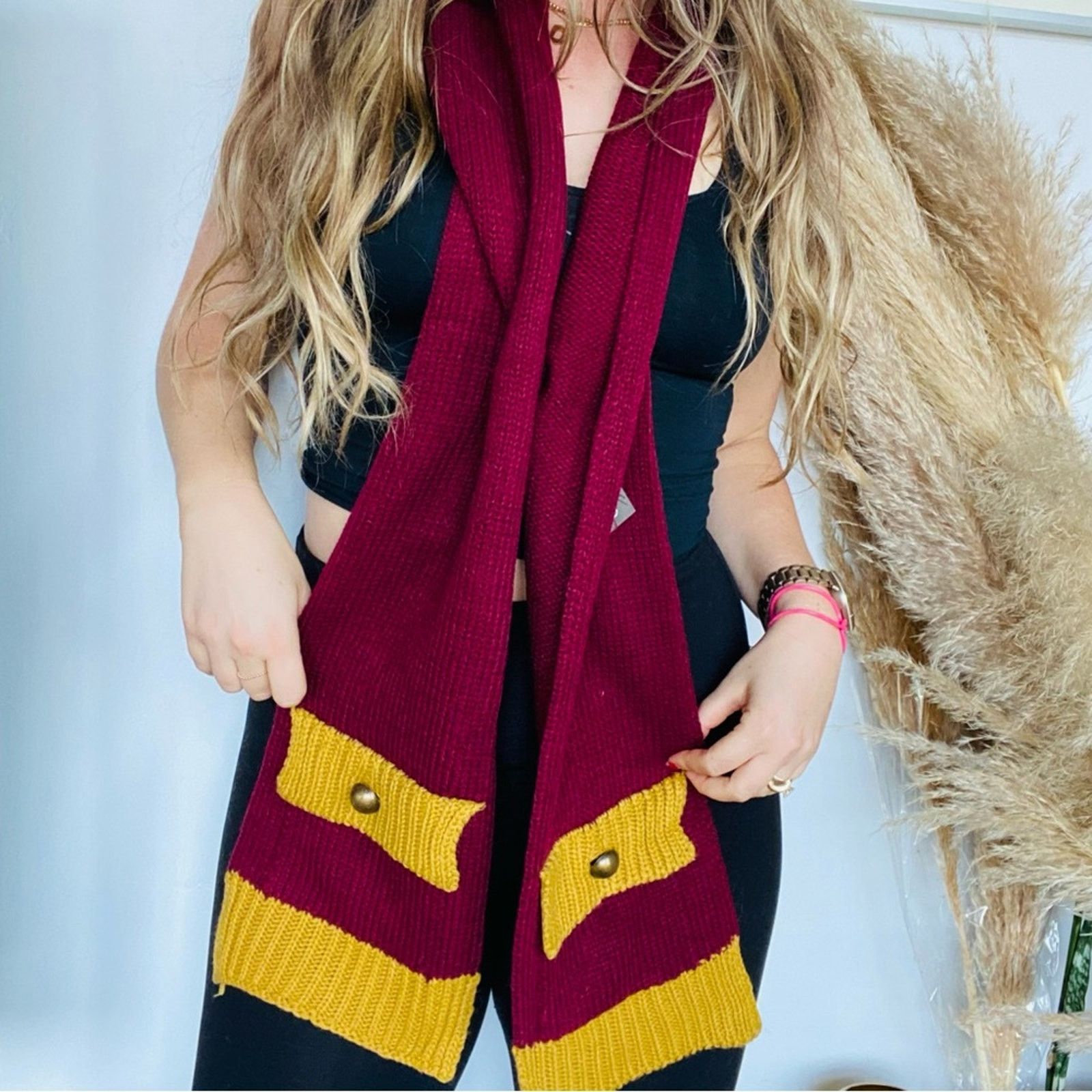 Nordstrom NEW NORDSTROM Maroon Gold Knit Woven Classic Scarf Wrap Size ONE SIZE - 1 Thumbnail