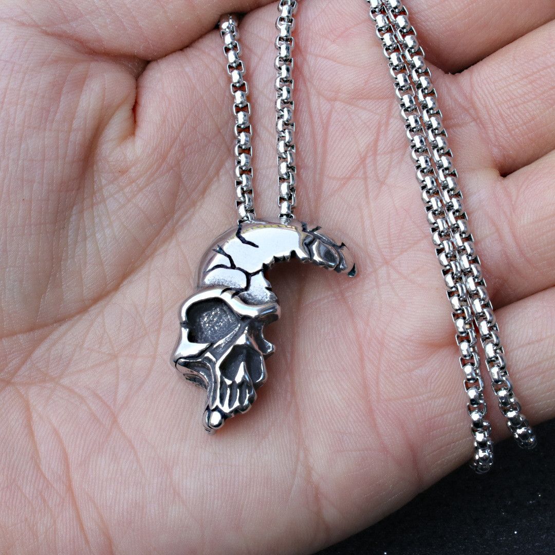 Japanese Brand Half Face Skull Necklace Size ONE SIZE - 1 Thumbnail