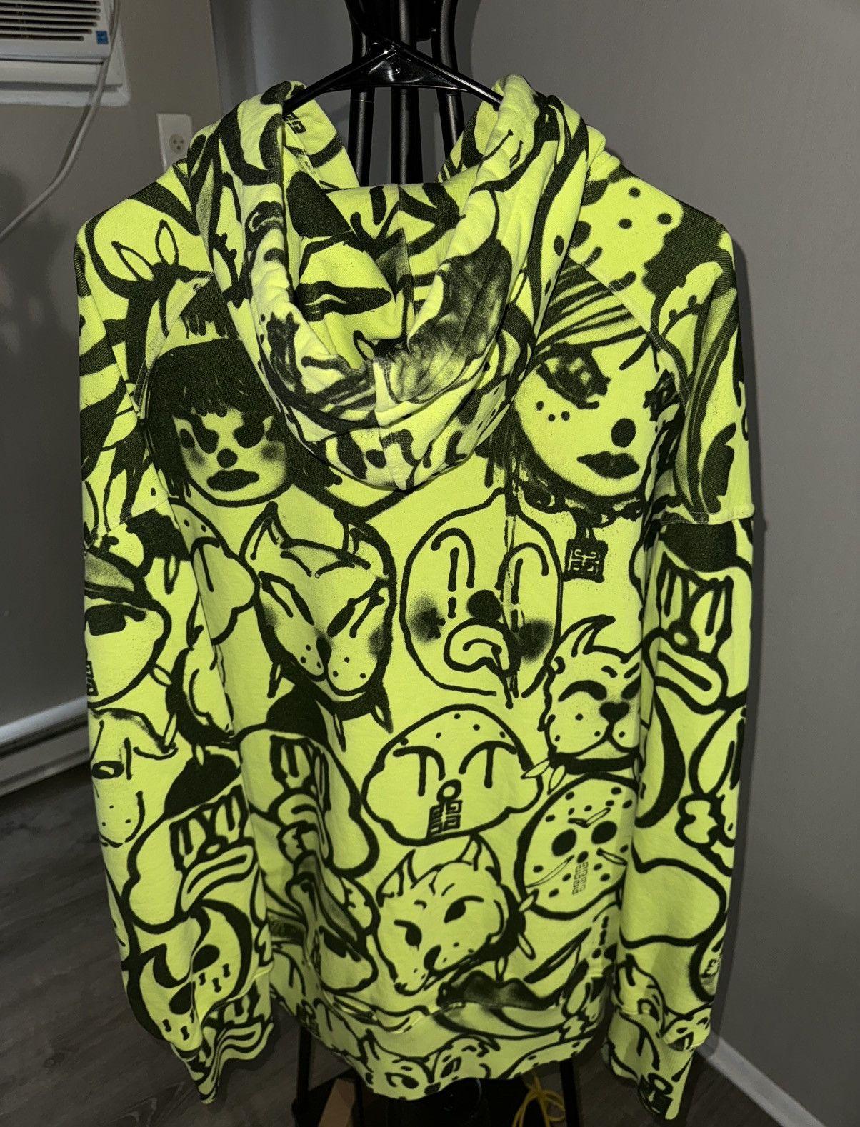 Chito × Givenchy Givenchy x Chito Allover Family Oversized Hoodie Size US L / EU 52-54 / 3 - 6 Thumbnail