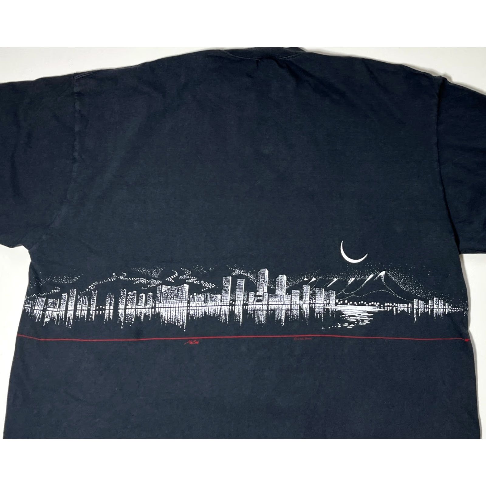 Vintage VINTAGE Crazy Shirts Hawaii T-Shirt Men’s XL City Lights Double-Sided 90s Hawaii Vintage XL Black T-Shirt Size US XL / EU 56 / 4 - 6 Thumbnail