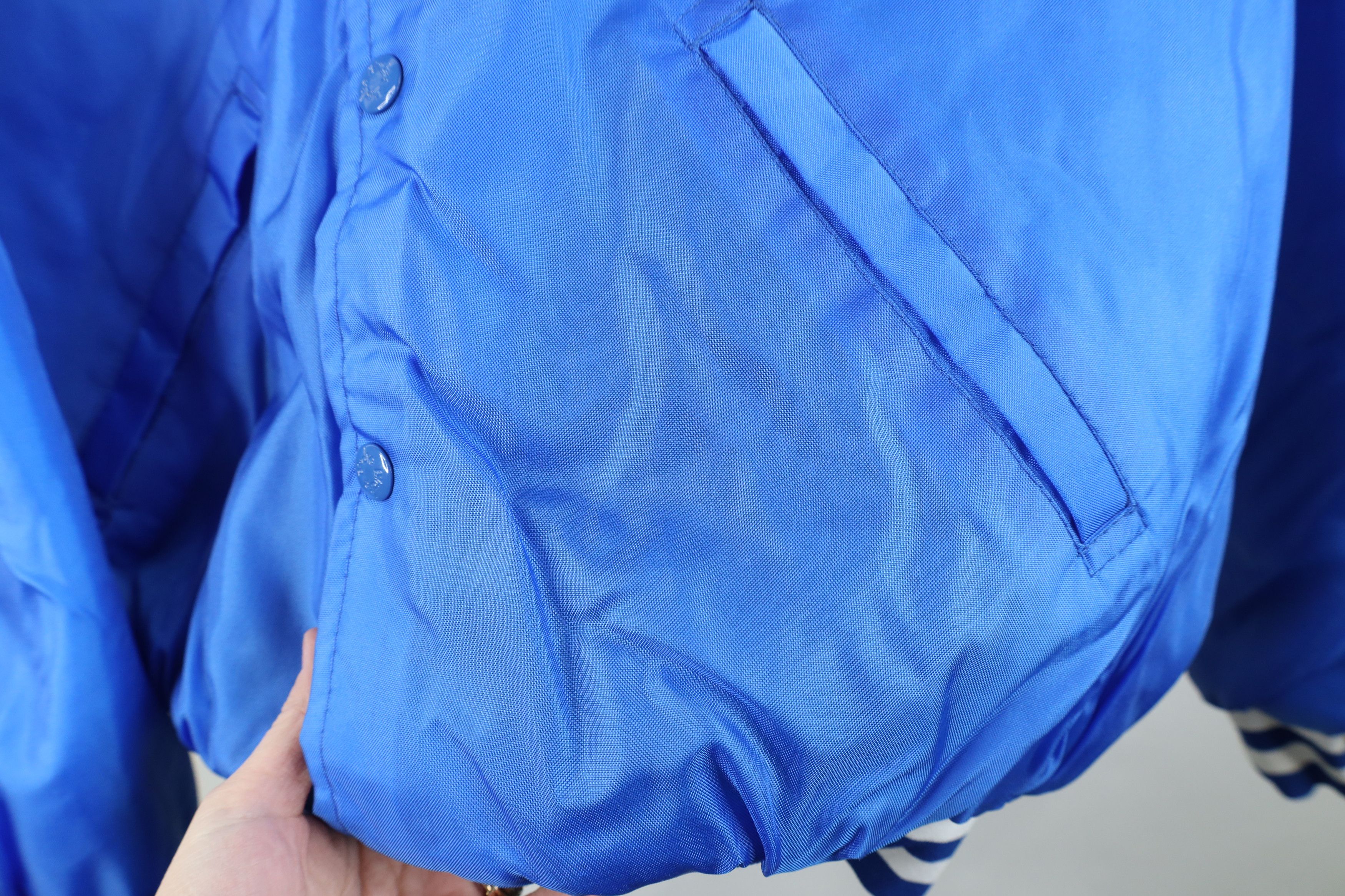 Vintage Vintage 70s Streetwear Satin Bomber Jacket Royal Blue USA Size US S / EU 44-46 / 1 - 4 Thumbnail