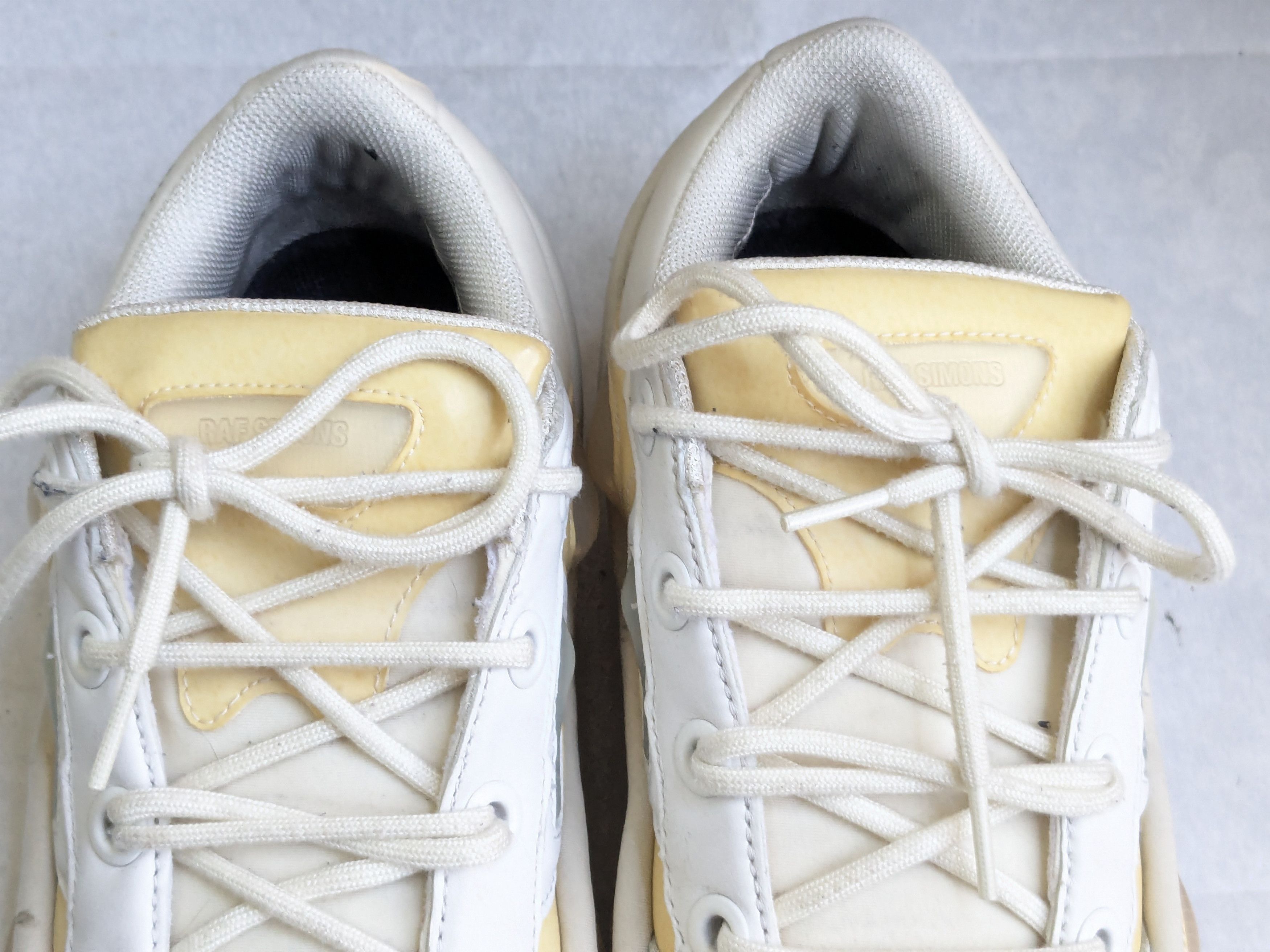 Adidas × Raf Simons Adidas x raf simons ozweego bunny cream 9 Size US 9 / EU 42 - 5 Thumbnail