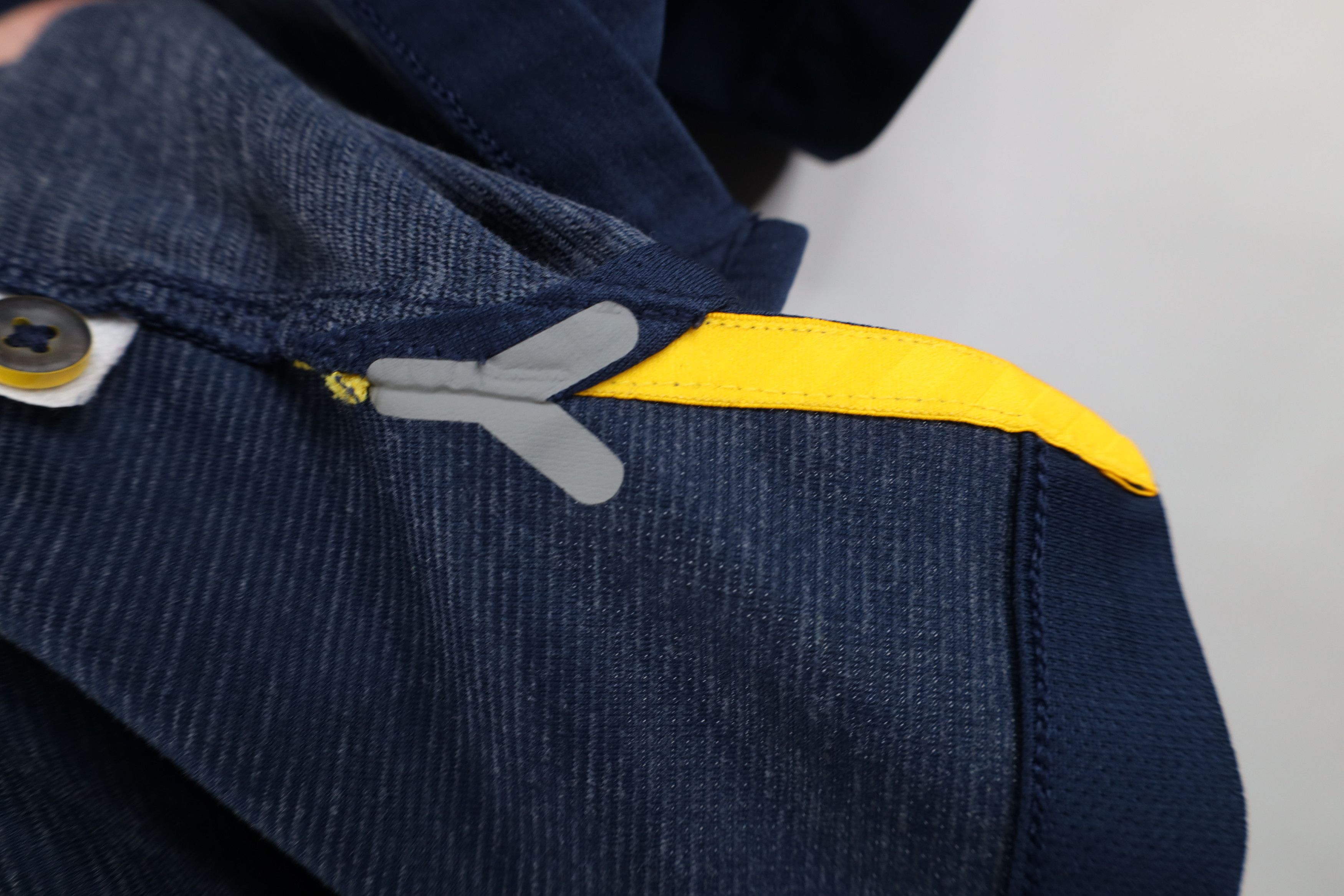 Nike Nike Air Jordan University of Michigan Football Polo Shirt Size US XL / EU 56 / 4 - 12 Thumbnail