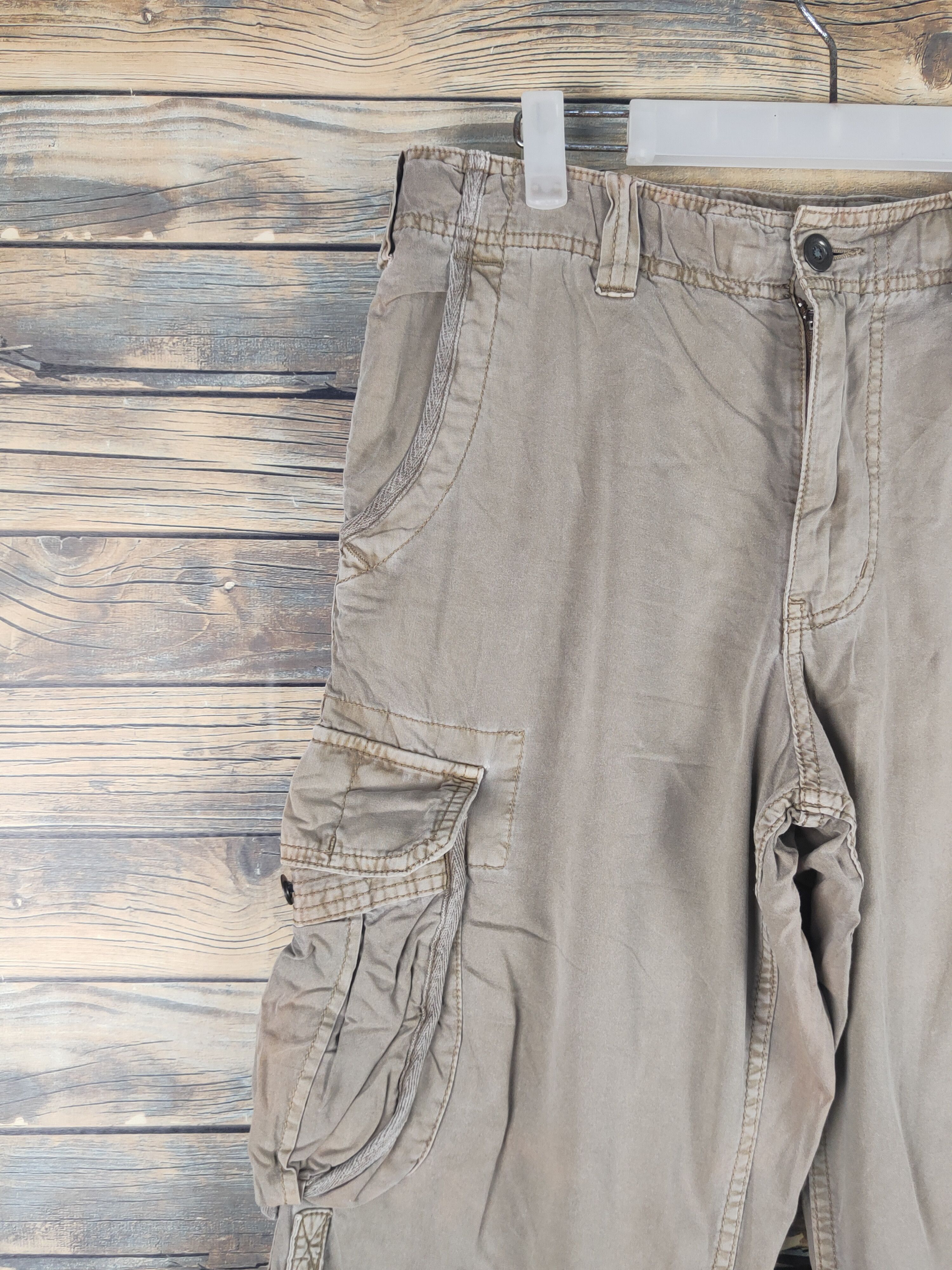 Japanese Brand DL Uniqlo Beige Multipocket Short Pants #1522 Size US 32 / EU 48 - 3 Thumbnail
