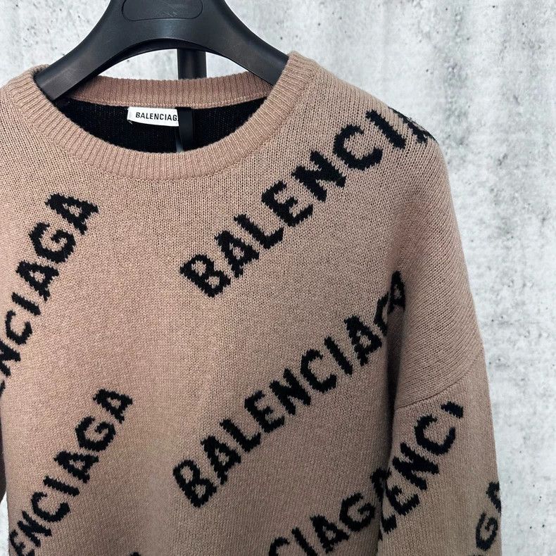 Balenciaga Balenciaga Brown barrage full printed logo sweater Size US S / EU 44-46 / 1 - 3 Thumbnail