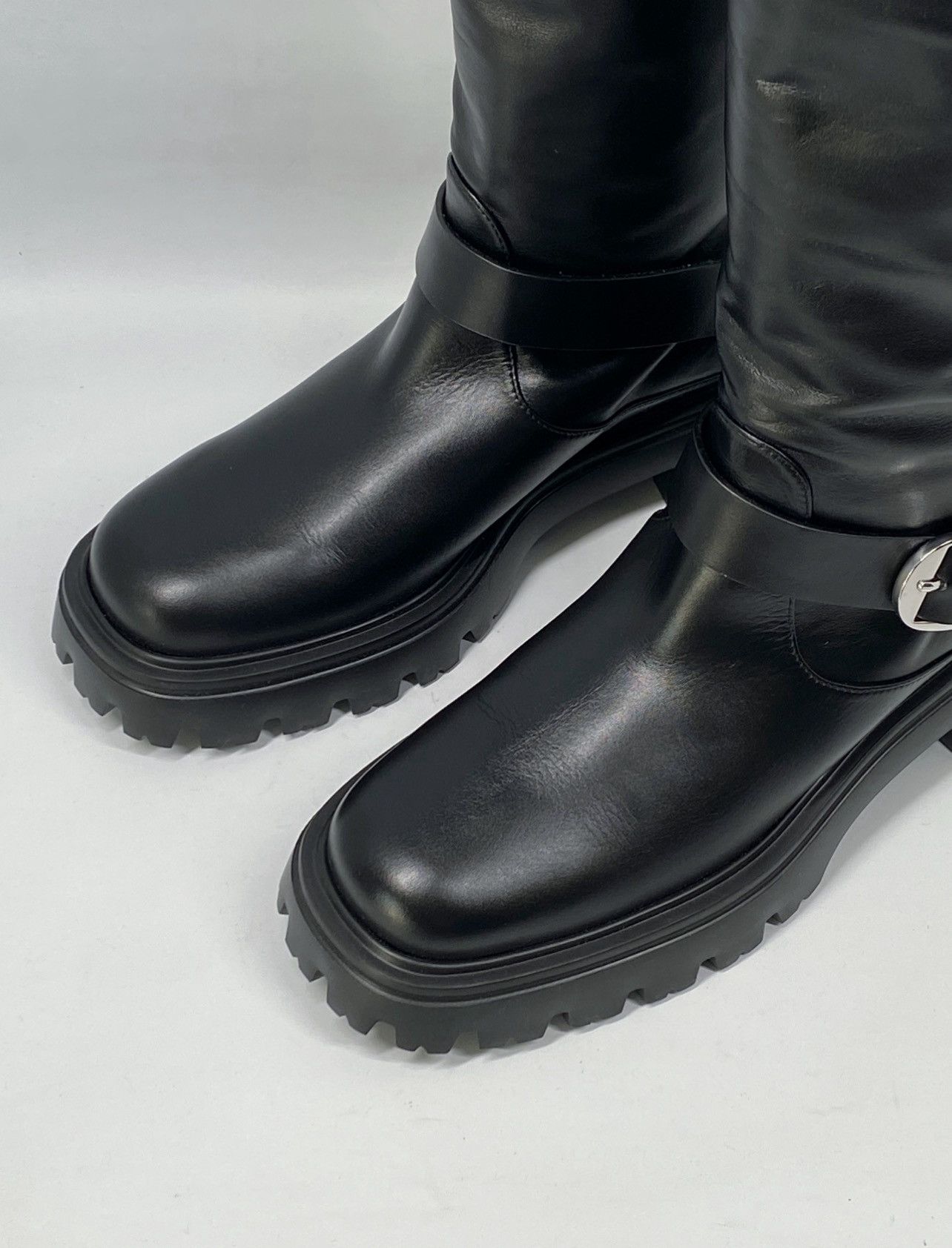 Stuart Weitzman Stuart Weitzman Buckle-Accented Leather Tall Boots size 7 Size US 7 / IT 37 - 6 Thumbnail
