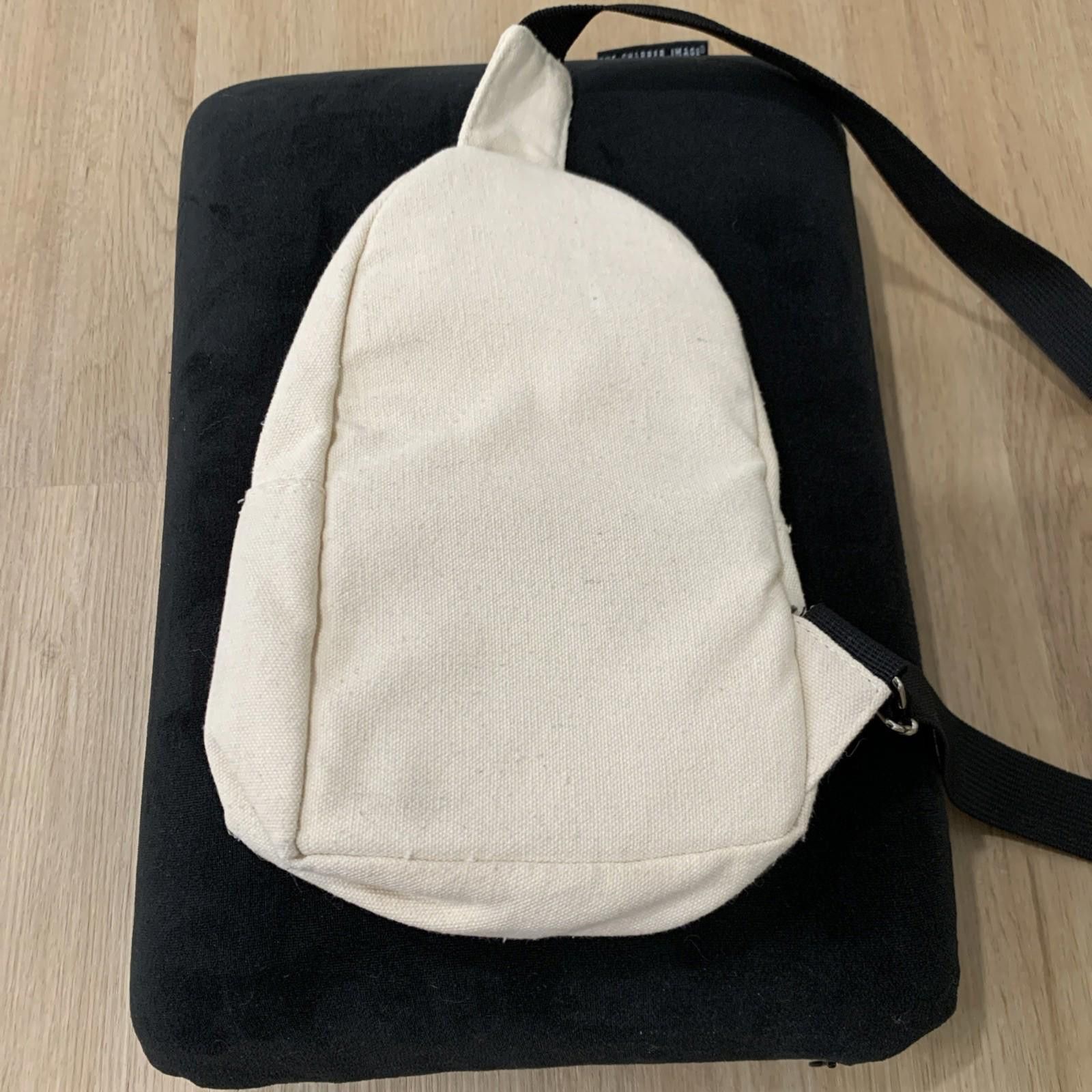 The Unbranded Brand Quality For Life Sling Crossbody Bag Beige Canvas Black Size ONE SIZE - 5 Thumbnail