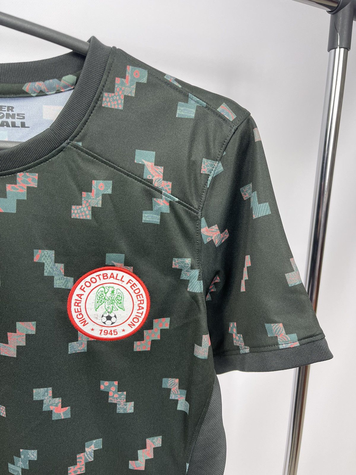 Nike Nike Nigeria Football Federation Jersey Size M Women’s Size M / US 6-8 / IT 42-44 - 2 Thumbnail