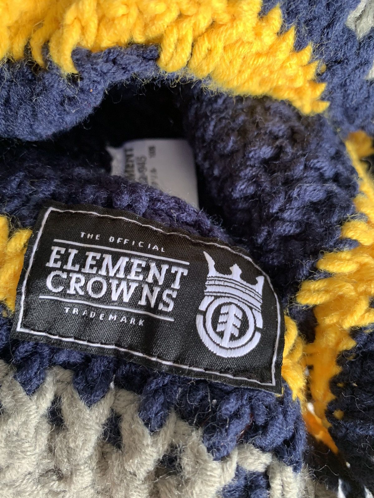 Element × Japanese Brand × Vintage Element Crowns Stripe Multicolour Knitted Hats Size ONE SIZE - 6 Thumbnail