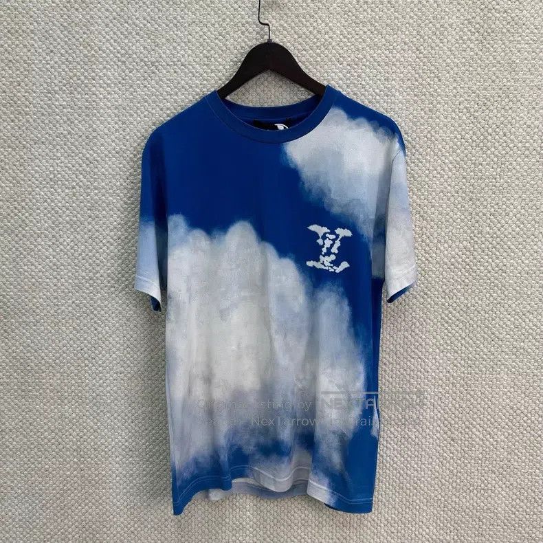Louis Vuitton Louis Vuitton Blue sky and white clouds short sleeves Size US M / EU 48-50 / 2 - 1 Thumbnail