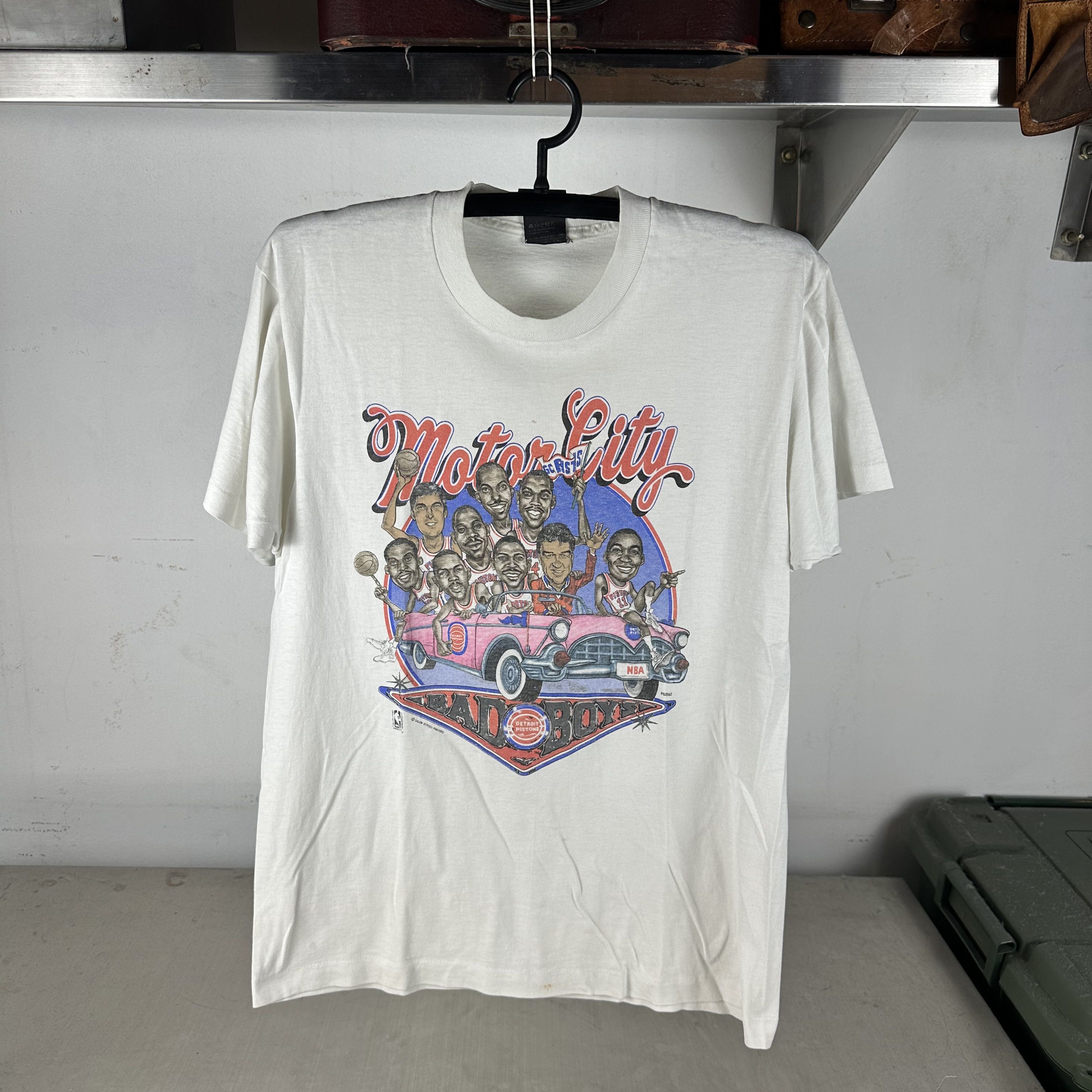 Vintage Vintage 80s Detroit Pistons Bad Boys Motor City NBA Tee Size US L / EU 52-54 / 3 - 1 Thumbnail