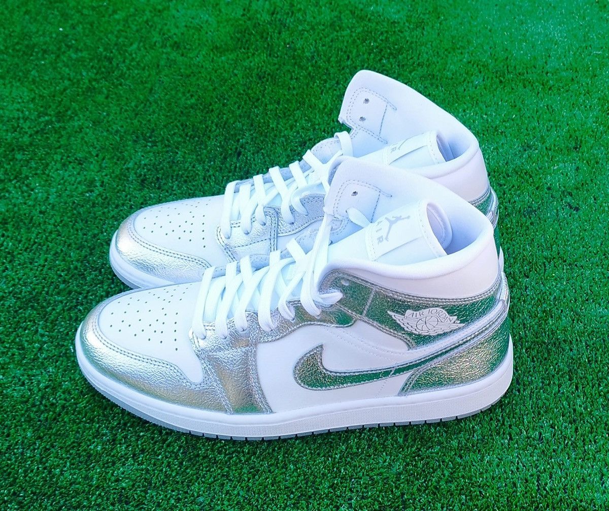 Jordan Brand Shoes Air Jordan 1 Mid unisex Size US 11.5 / IT 41.5 - 3 Thumbnail
