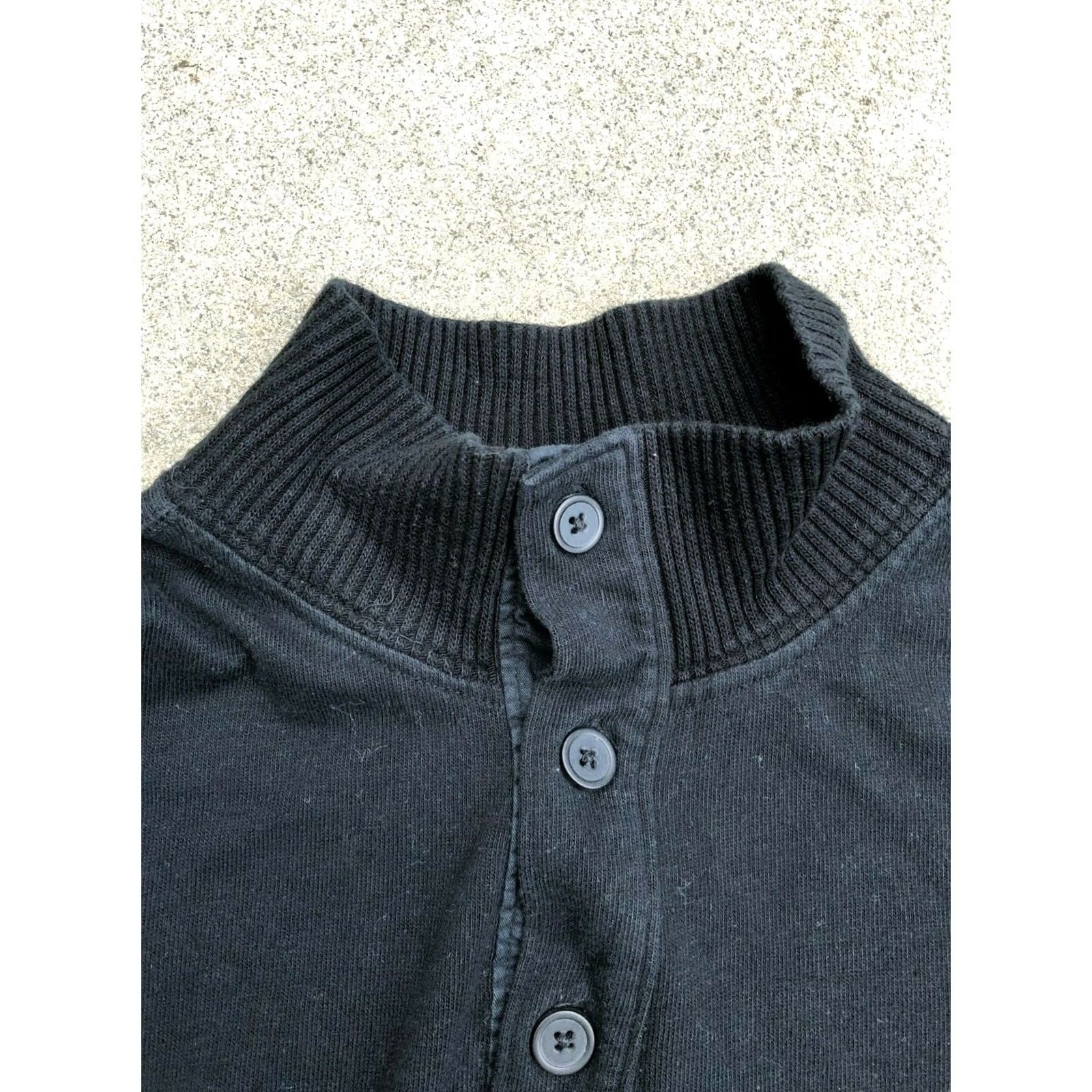 Gap GAP Men's 1/4 Button Pullover Sweater Shirt Black L Adult Mens Size US L / EU 52-54 / 3 - 2 Thumbnail