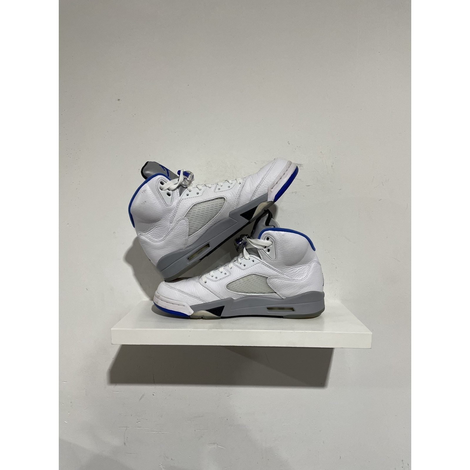 Jordan Brand JORDAN 5 RETRO WHITE STEALTH SIZE 10.5 PREOWNED Size US 10.5 / EU 43-44 - 2 Thumbnail