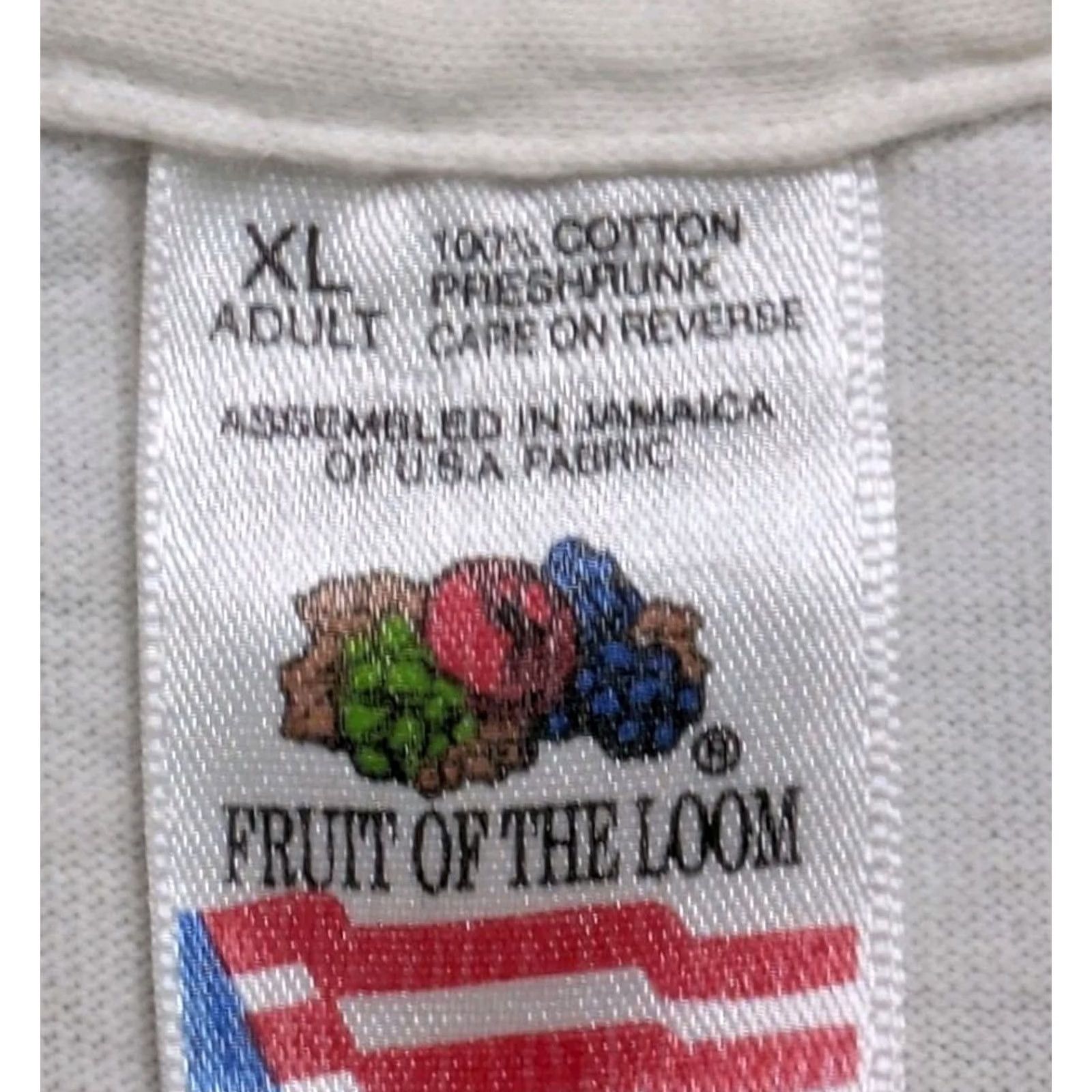 Fruit Of The Loom VINTAGE Calvin & Hobbes Shirt XL White Fruit of the Loom Cartoon Comic Strip Flying Saucer Single Stitch 90s Men Size US XL / EU 56 / 4 - 6 Thumbnail