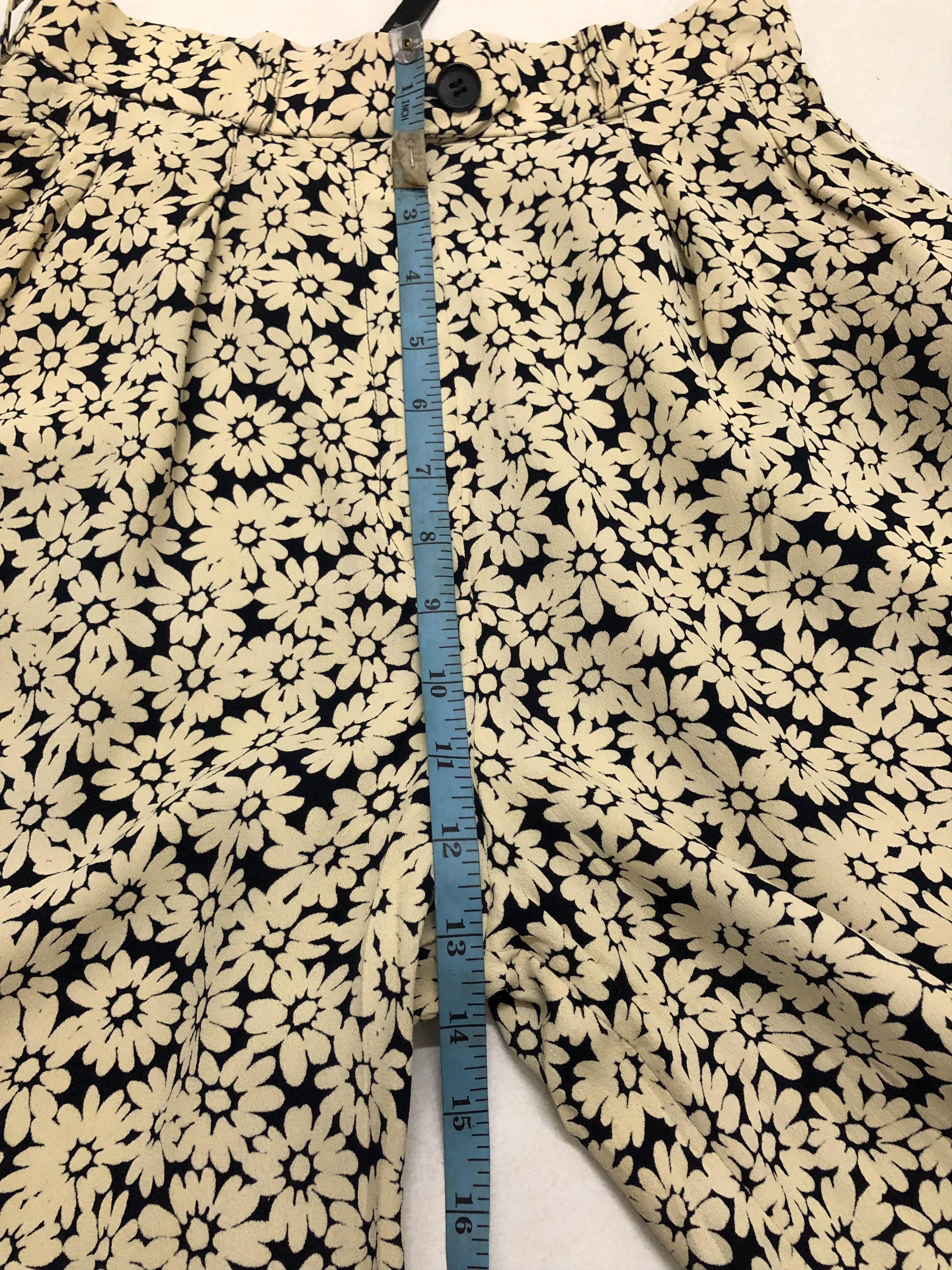 Designer × Yves Saint Laurent Vintage Yves Saint Laurent Rayon Floral Size 25" / US 0 / IT 36 - 18 Thumbnail