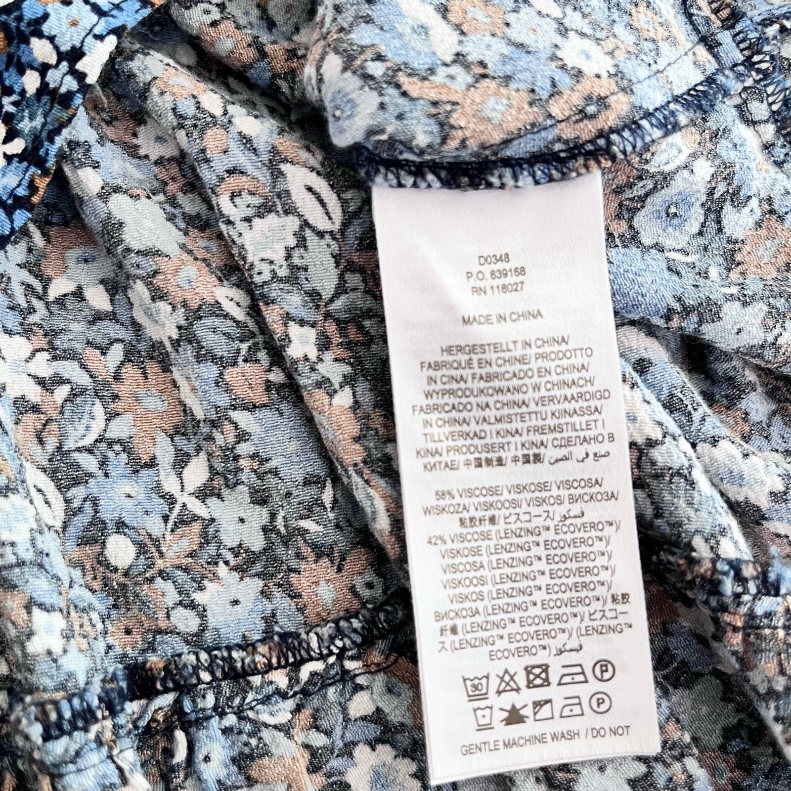 Boden Boden Ditsy Floral Smocked Yoke Blue Mini Dress size 4L Size S / US 4 / IT 40 - 15 Thumbnail