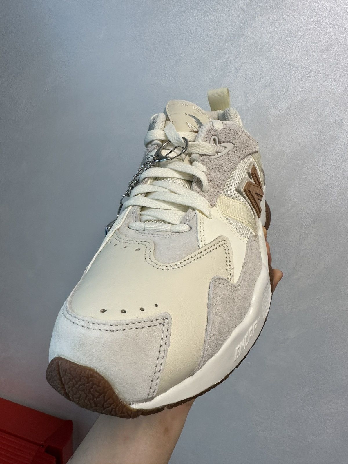 No Vacancy Inn × The North Face New Balance 650 x No Vacancy Inn IPO Size US 9.5 / EU 42-43 - 5 Thumbnail
