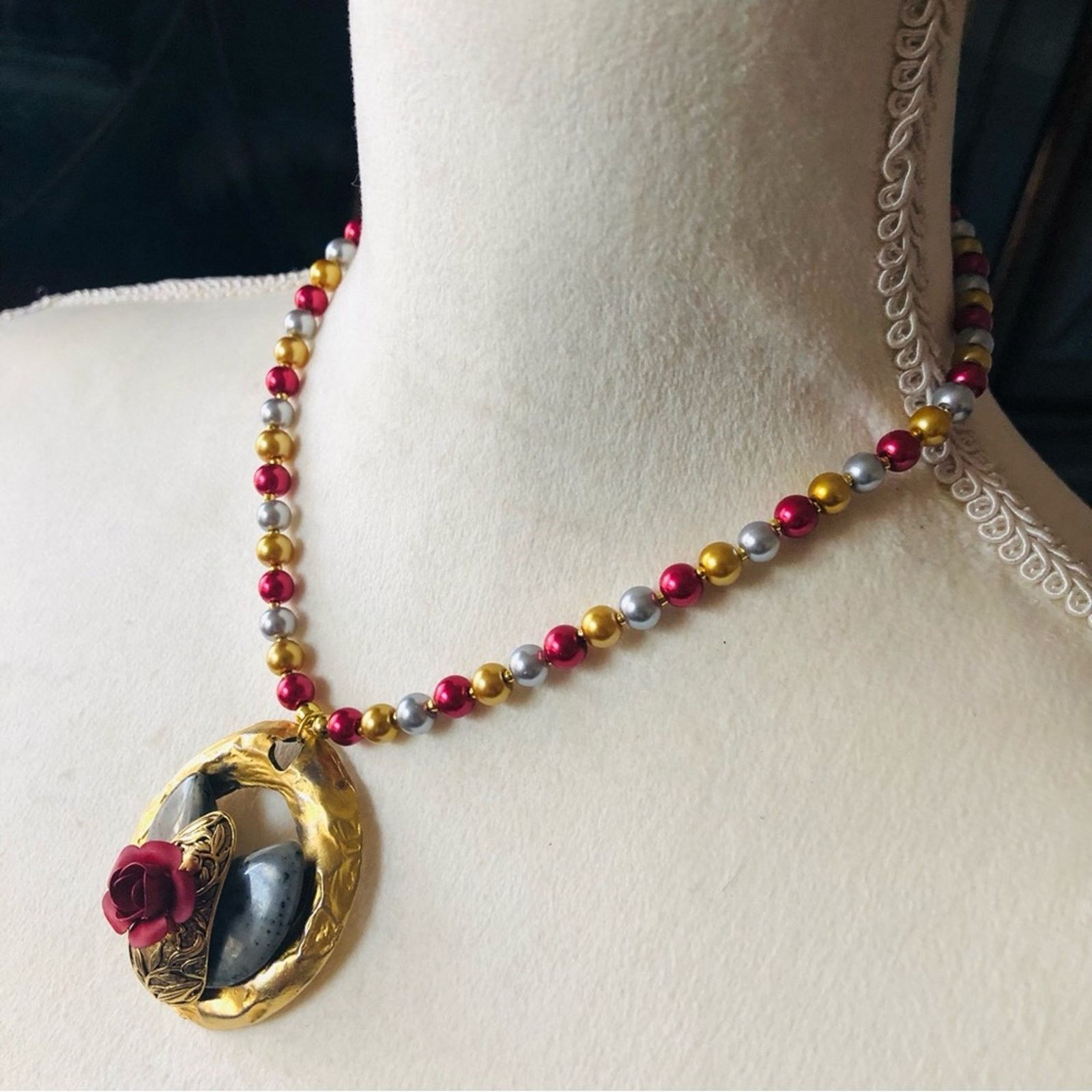 Handmade Handcrafted repurpose Spanish Rose pendant Pearl necklace Size ONE SIZE - 4 Thumbnail