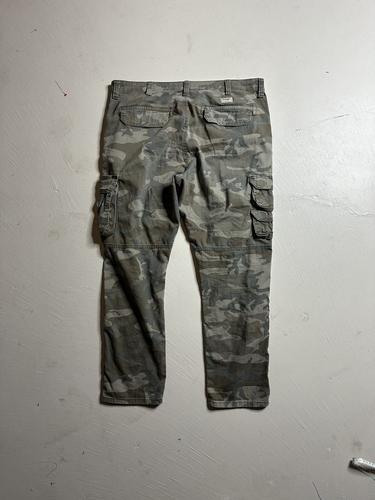 Wrangler Vintage Wrangler Regular Taper Camouflage Cargo Pants Size US 40 / EU 56 - 6 Thumbnail