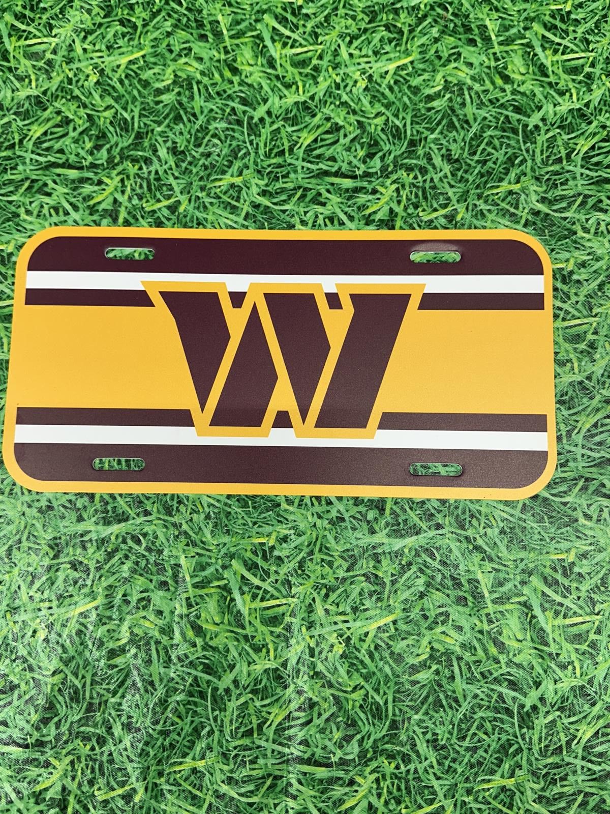 NFL Washington Commanders License Plate Plastic NFL NEW Size ONE SIZE - 1 Thumbnail