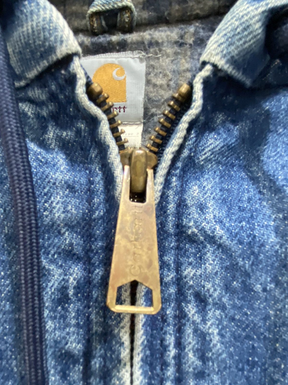 Carhartt Active Jacket J139 DST Carhartt USA blue denim, used. Size US XL / EU 56 / 4 - 5 Thumbnail