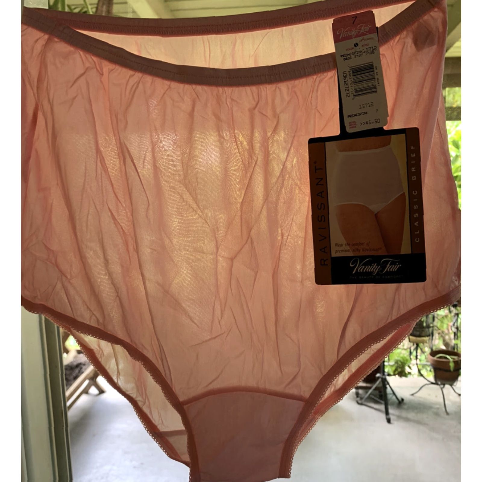 Vintage VINTAGE Vanity Fair Full Panties 7 Pink Silky Nylon NEW NOS Ravissant Classic Ravissant Panties Pink Nylon Size 28" / US 6 / IT 42 - 2 Thumbnail
