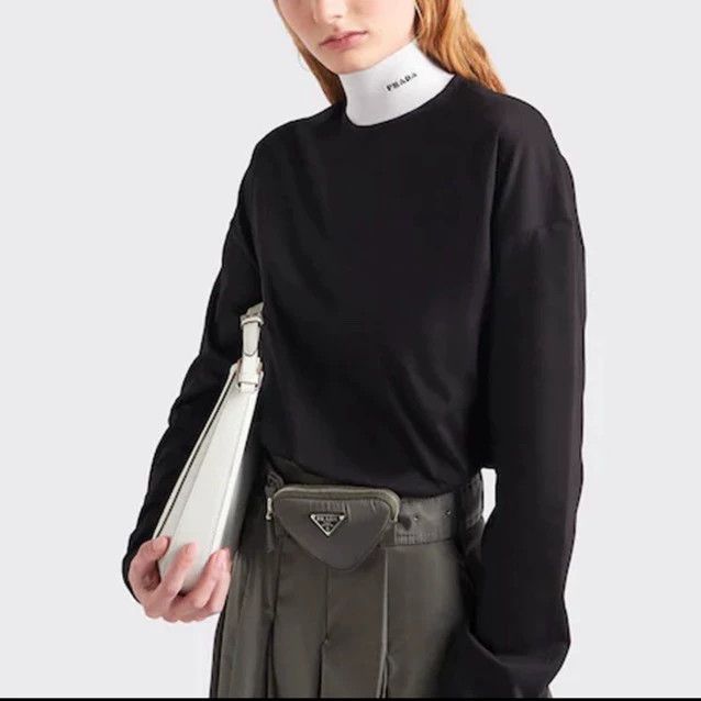 Prada Prada Color-blocked letter logo high-neck long sleeves Size US S / EU 44-46 / 1 - 5 Thumbnail