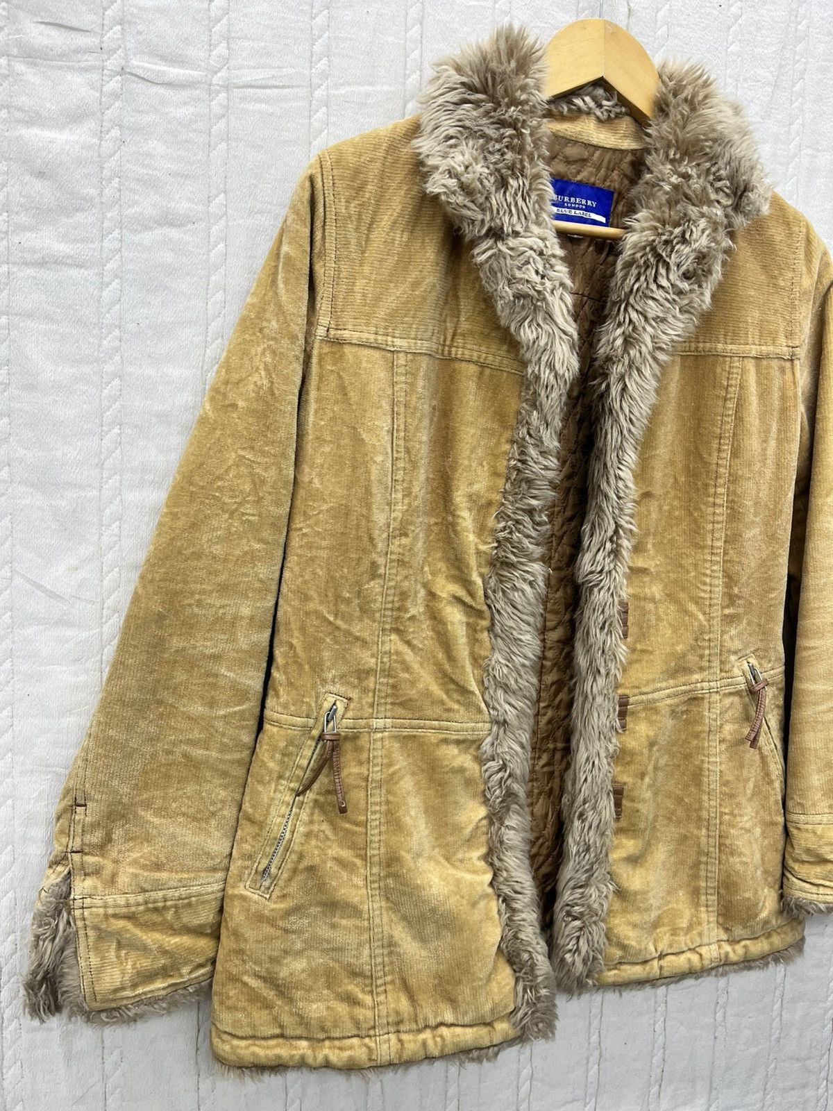 Burberry BURBERRY BLUE LABEL FUR CORDUROY JACKET Size S / US 4 / IT 40 - 3 Thumbnail